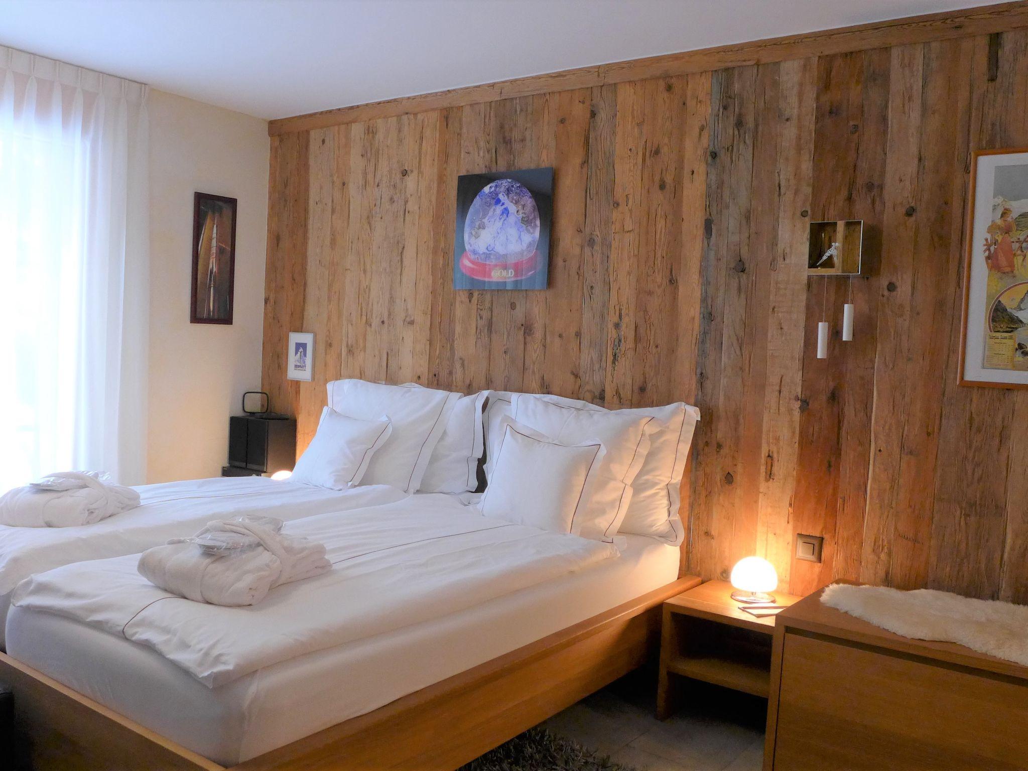 Photo 18 - Apartment in Zermatt with terrace and sauna