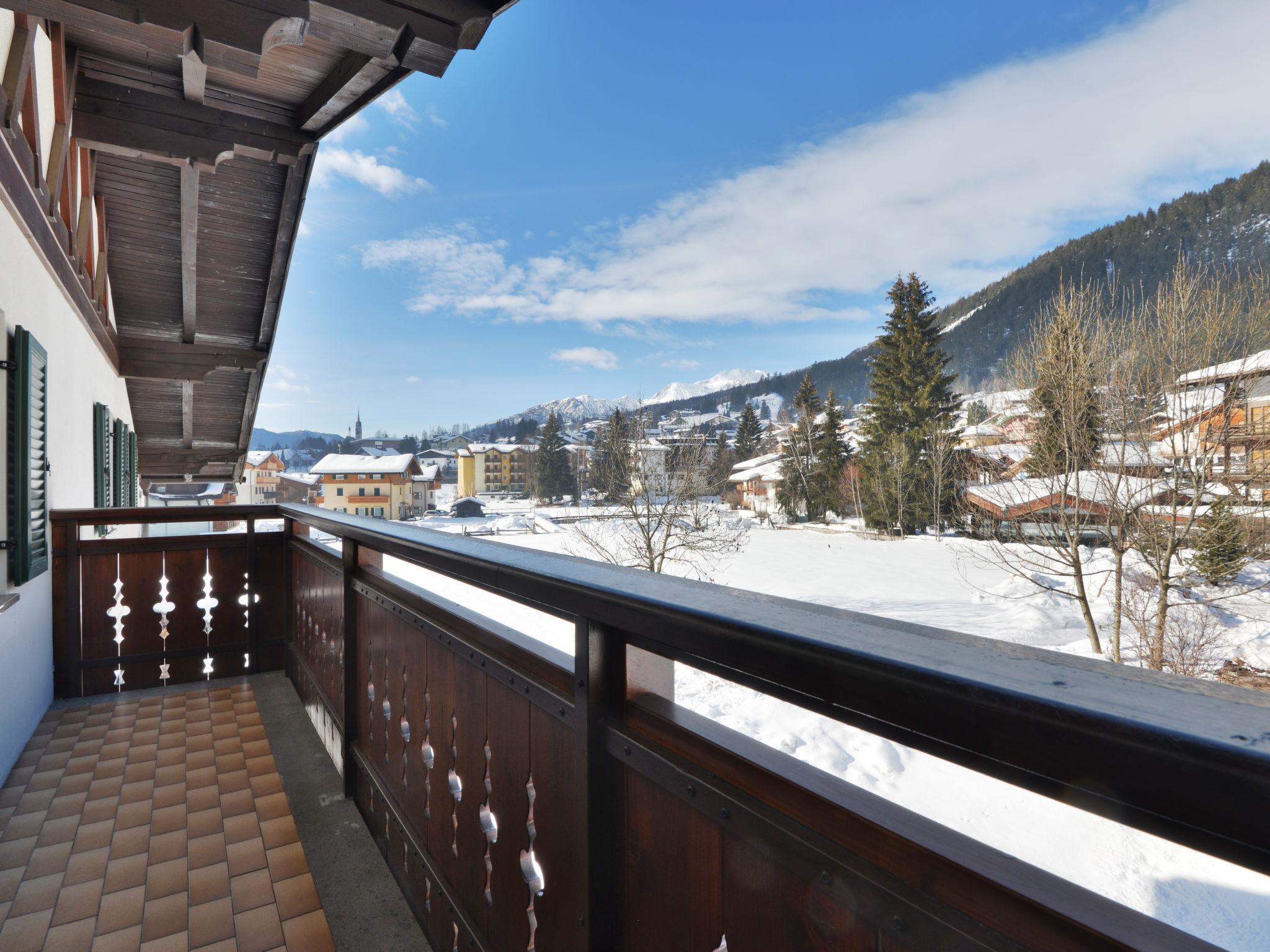 Photo 19 - Appartement de 2 chambres à San Giovanni di Fassa-Sèn Jan avec vues sur la montagne