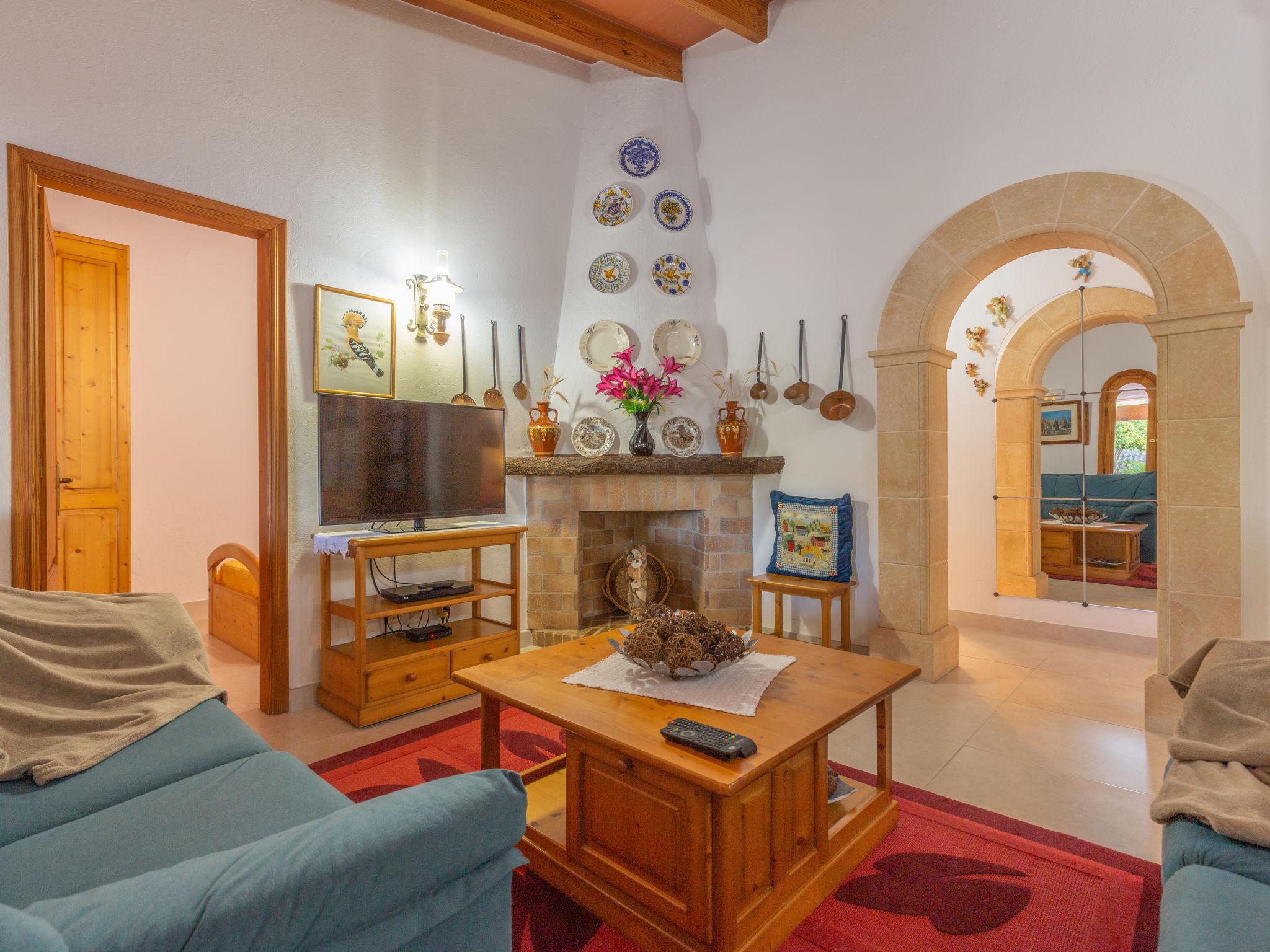 Photo 8 - 4 bedroom House in Alcúdia with private pool and garden