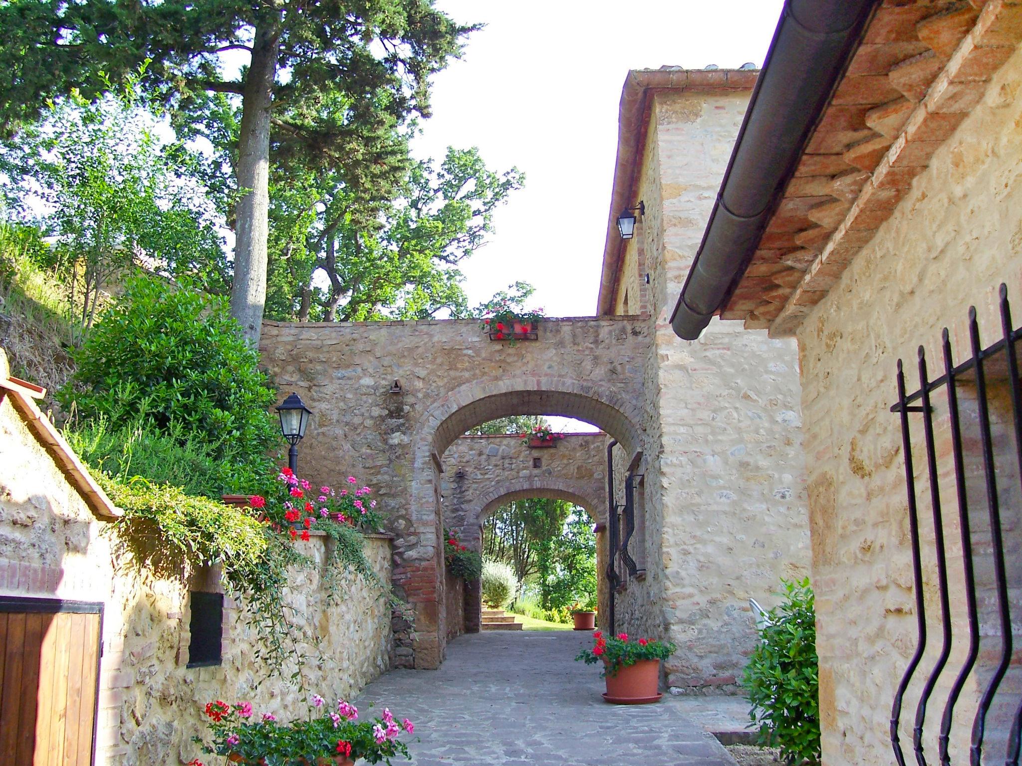 Foto 13 - Appartamento con 2 camere da letto a Volterra con piscina e terrazza