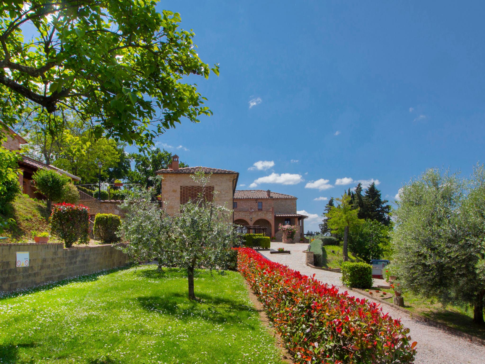 Foto 6 - Apartamento de 2 habitaciones en Volterra con piscina y jardín