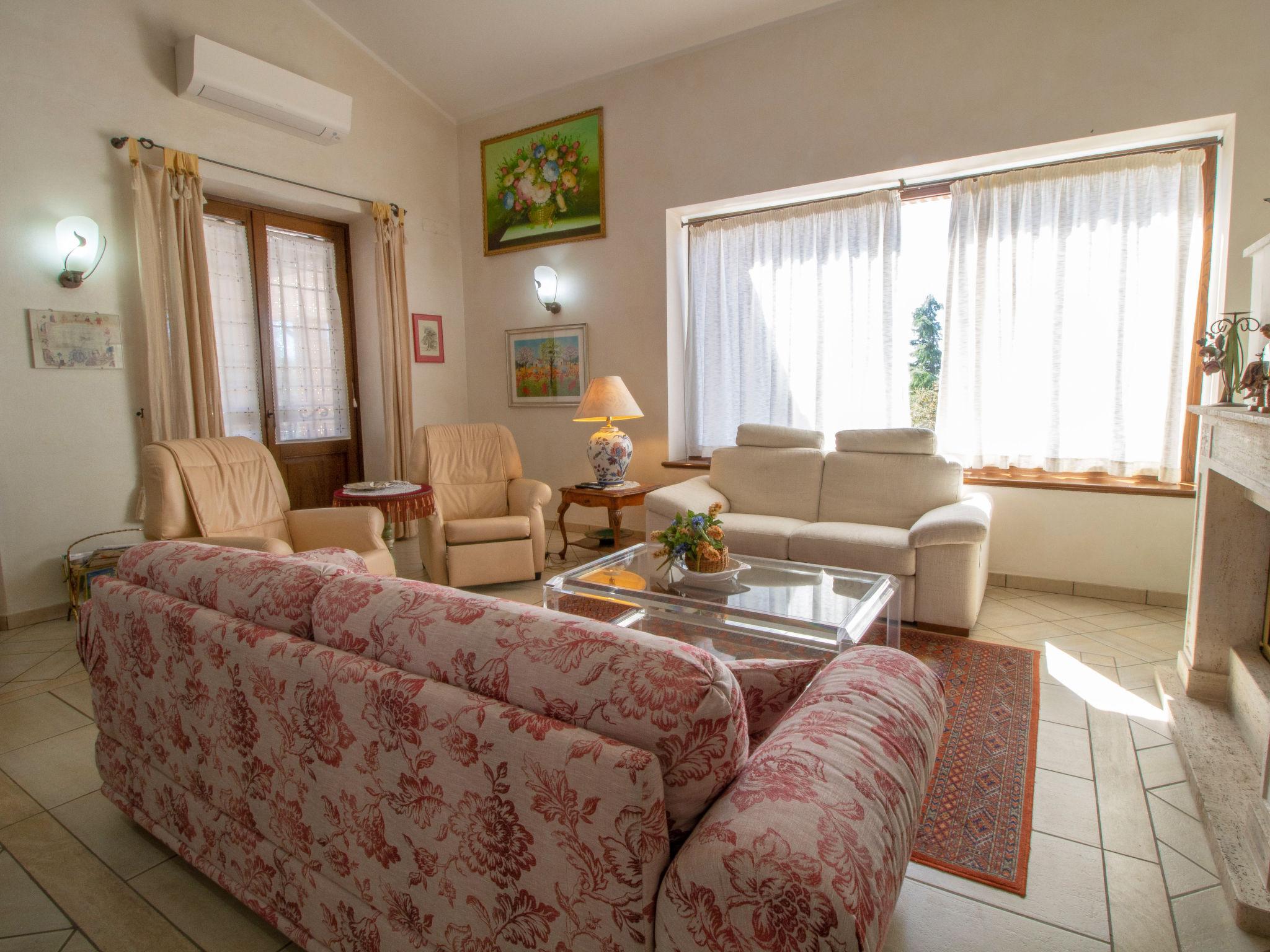 Photo 5 - 5 bedroom House in Massa Martana with private pool and garden