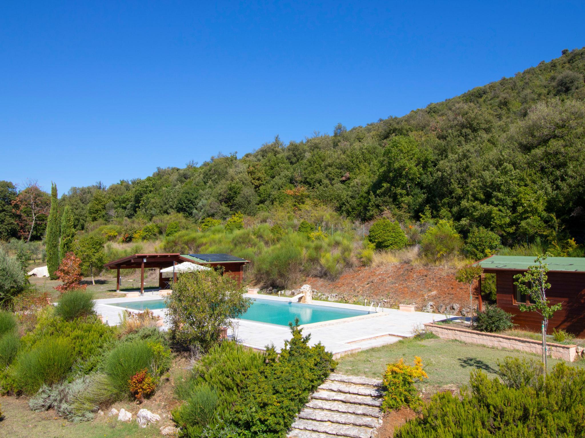 Photo 27 - Maison de 5 chambres à Massa Martana avec piscine privée et jardin