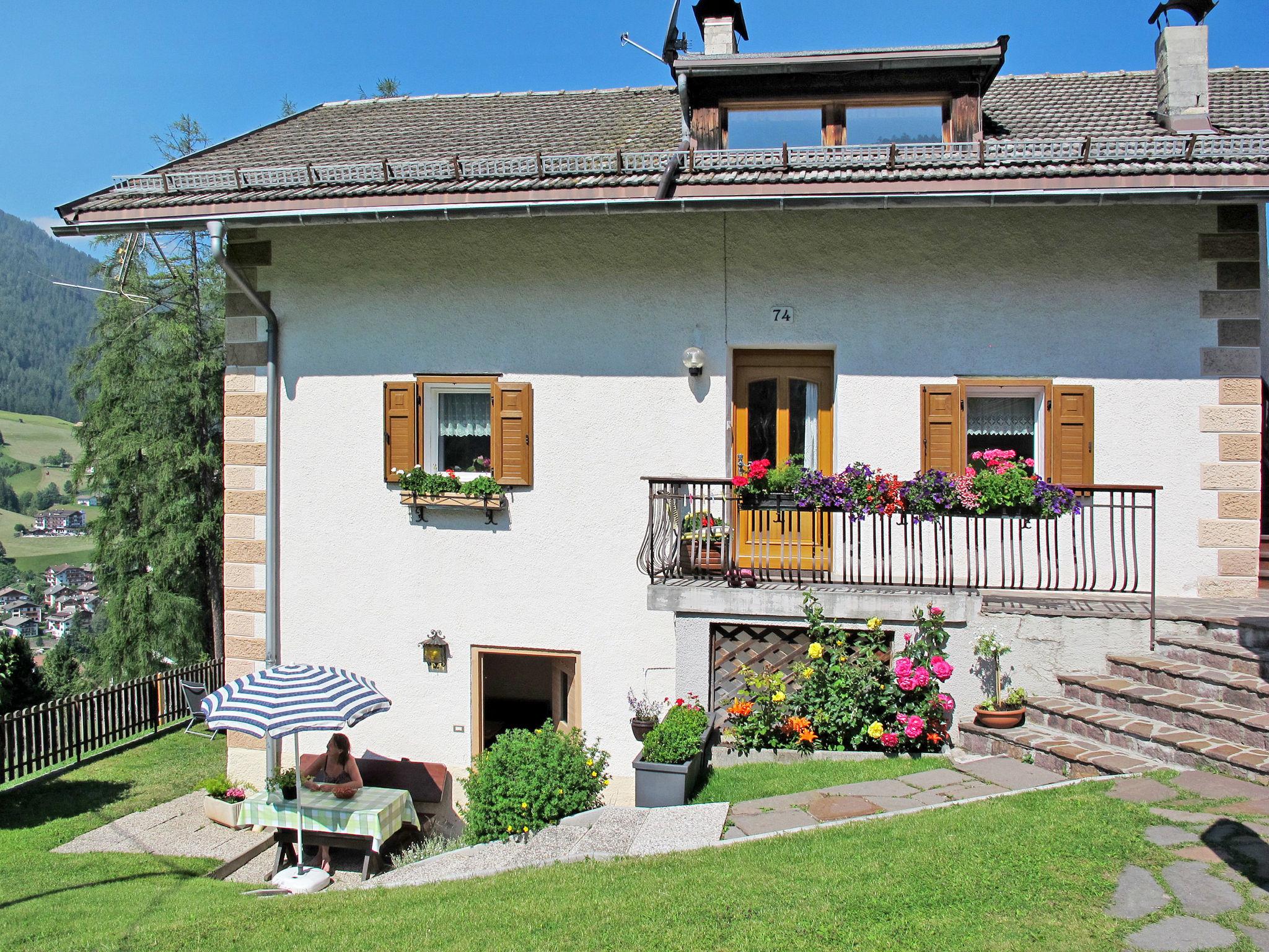 Foto 1 - Appartamento con 1 camera da letto a Ortisei con giardino e vista sulle montagne