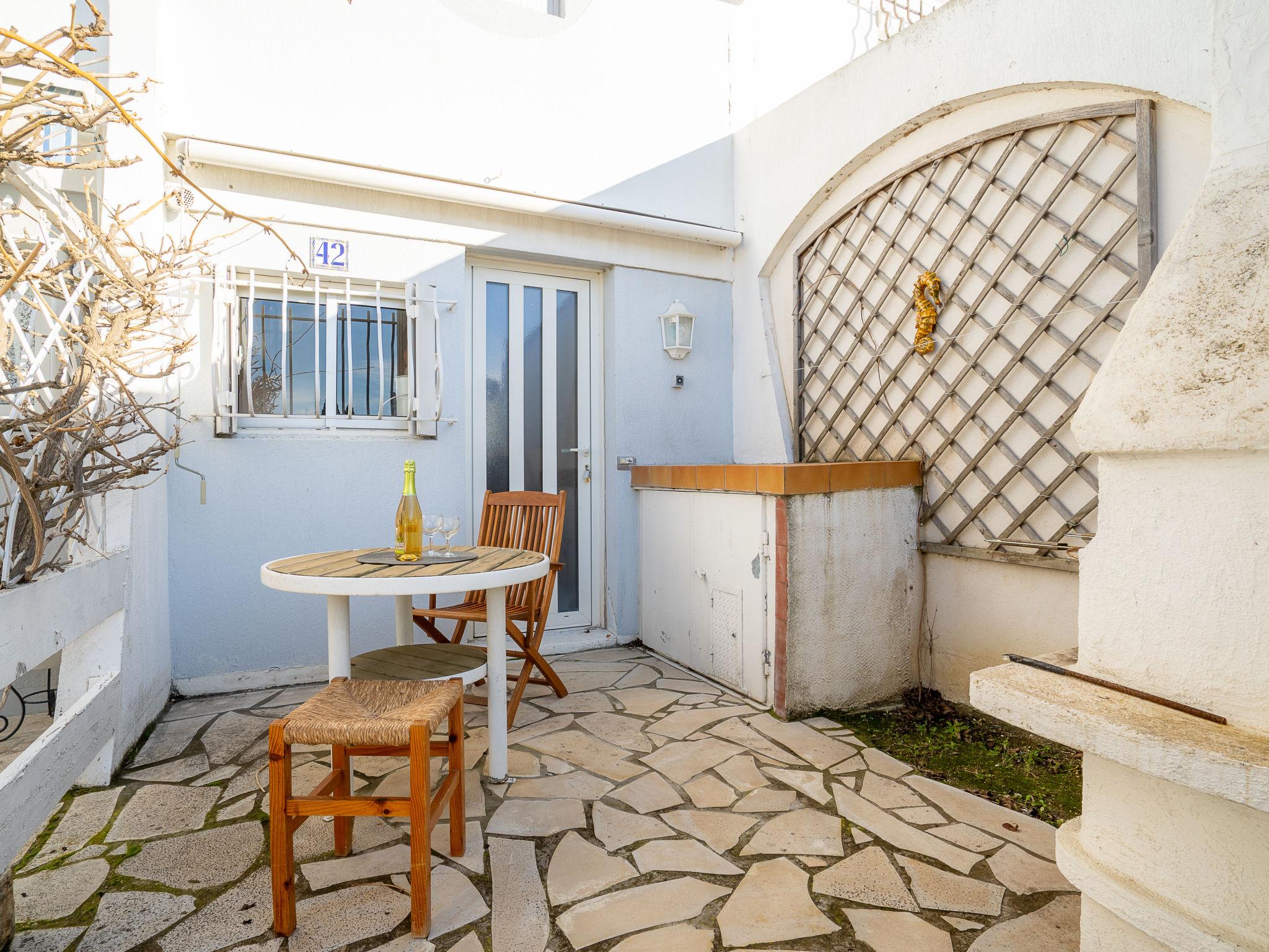 Photo 12 - Maison de 2 chambres à Le Grau-du-Roi avec terrasse et vues à la mer