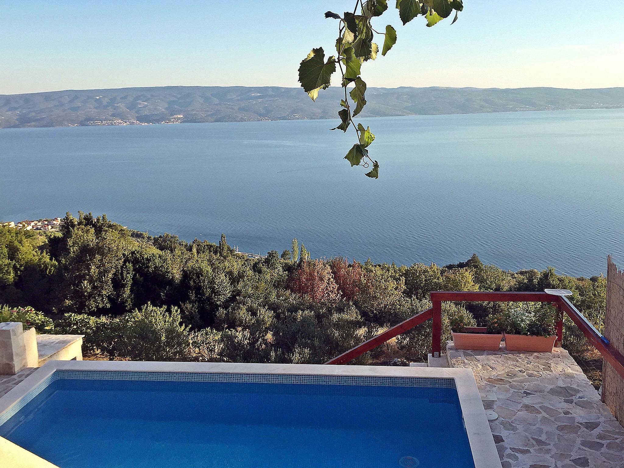 Photo 22 - Maison de 2 chambres à Dugi Rat avec piscine privée et vues à la mer