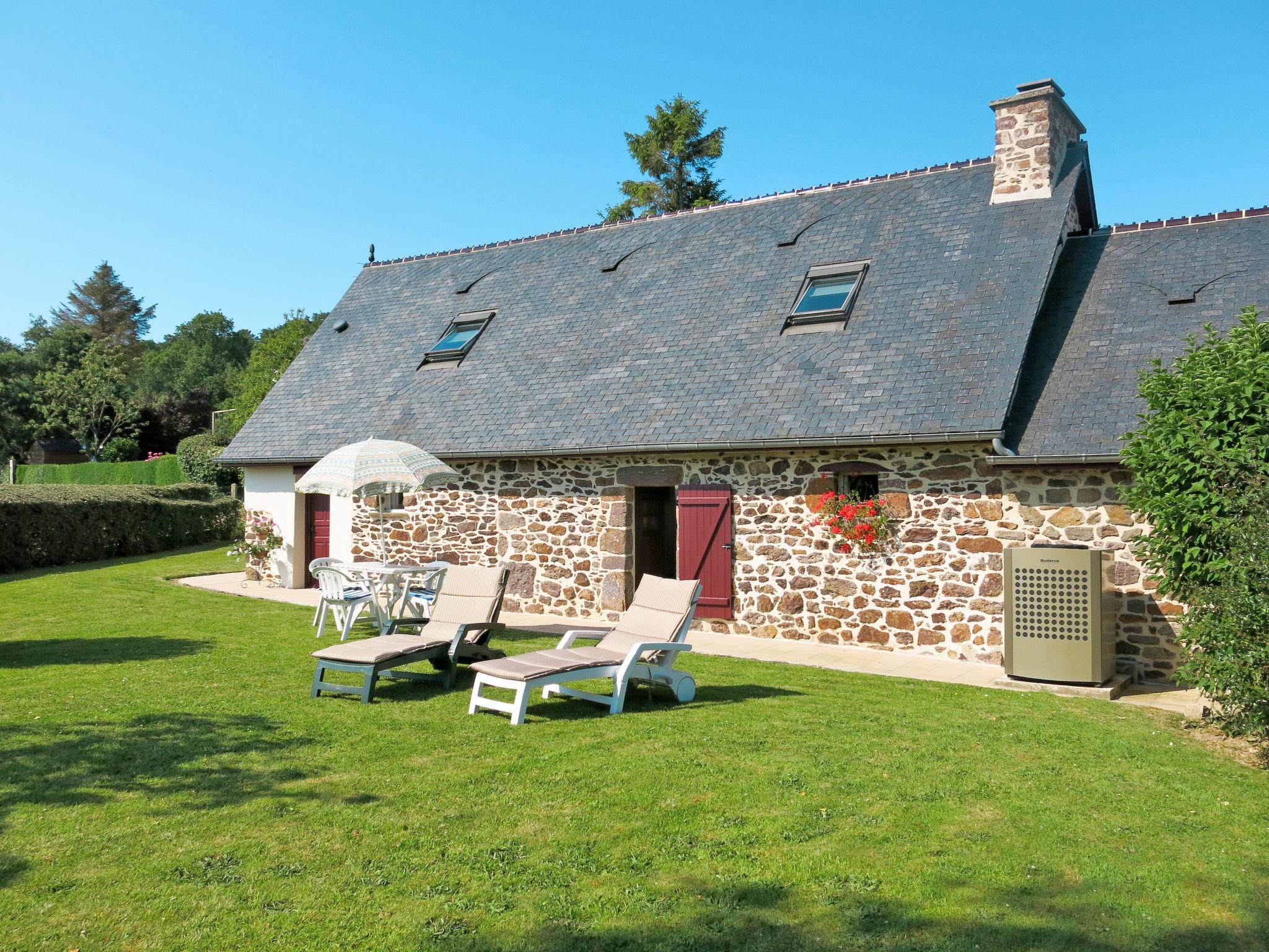 Photo 1 - Maison de 2 chambres à Gavray-sur-Sienne avec jardin et terrasse