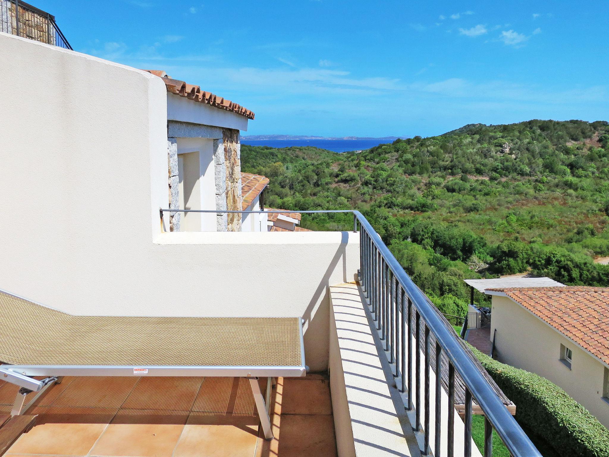 Photo 5 - Appartement de 1 chambre à Arzachena avec piscine et vues à la mer