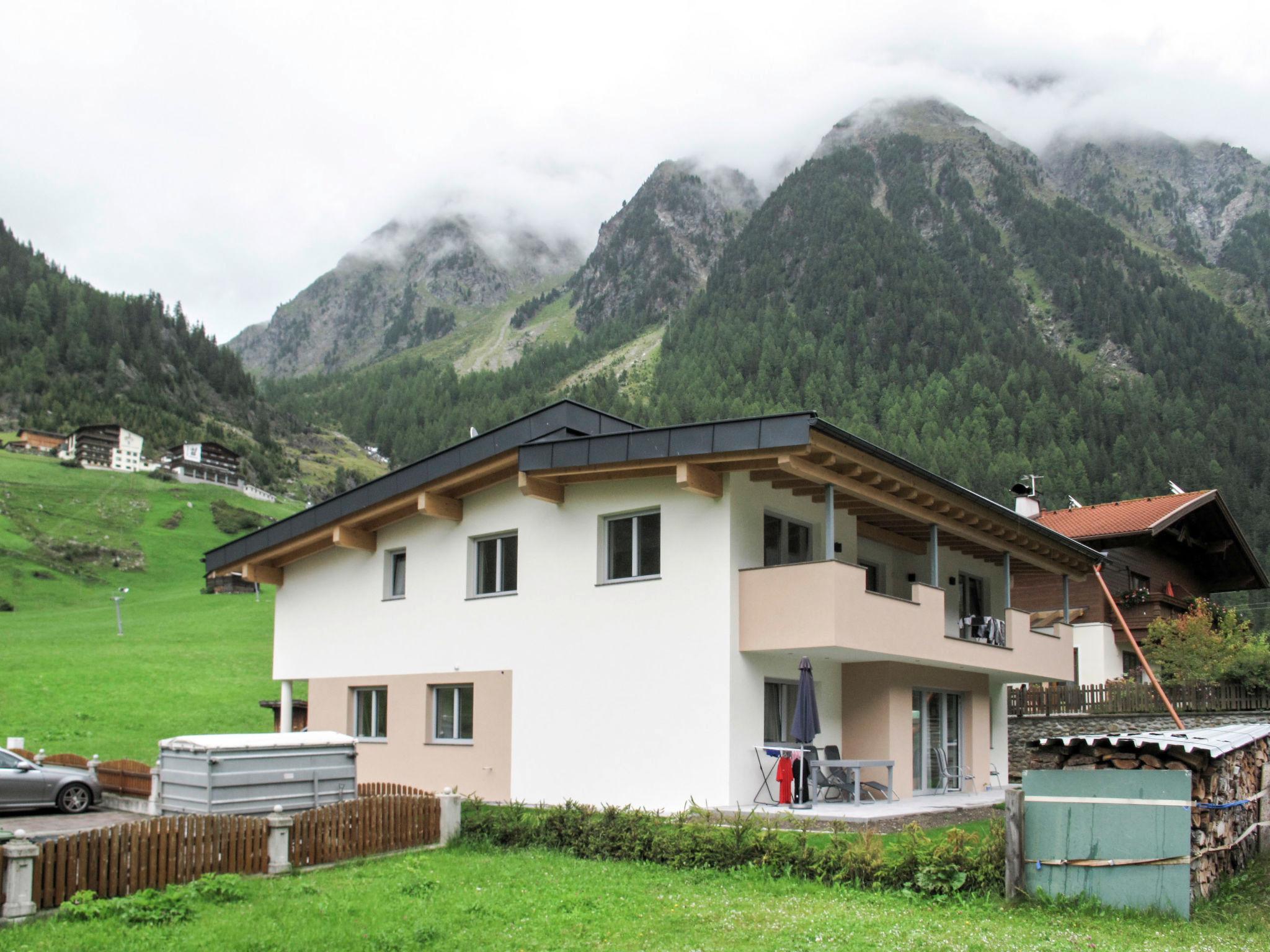 Foto 9 - Apartamento de 1 habitación en Längenfeld con terraza y vistas a la montaña