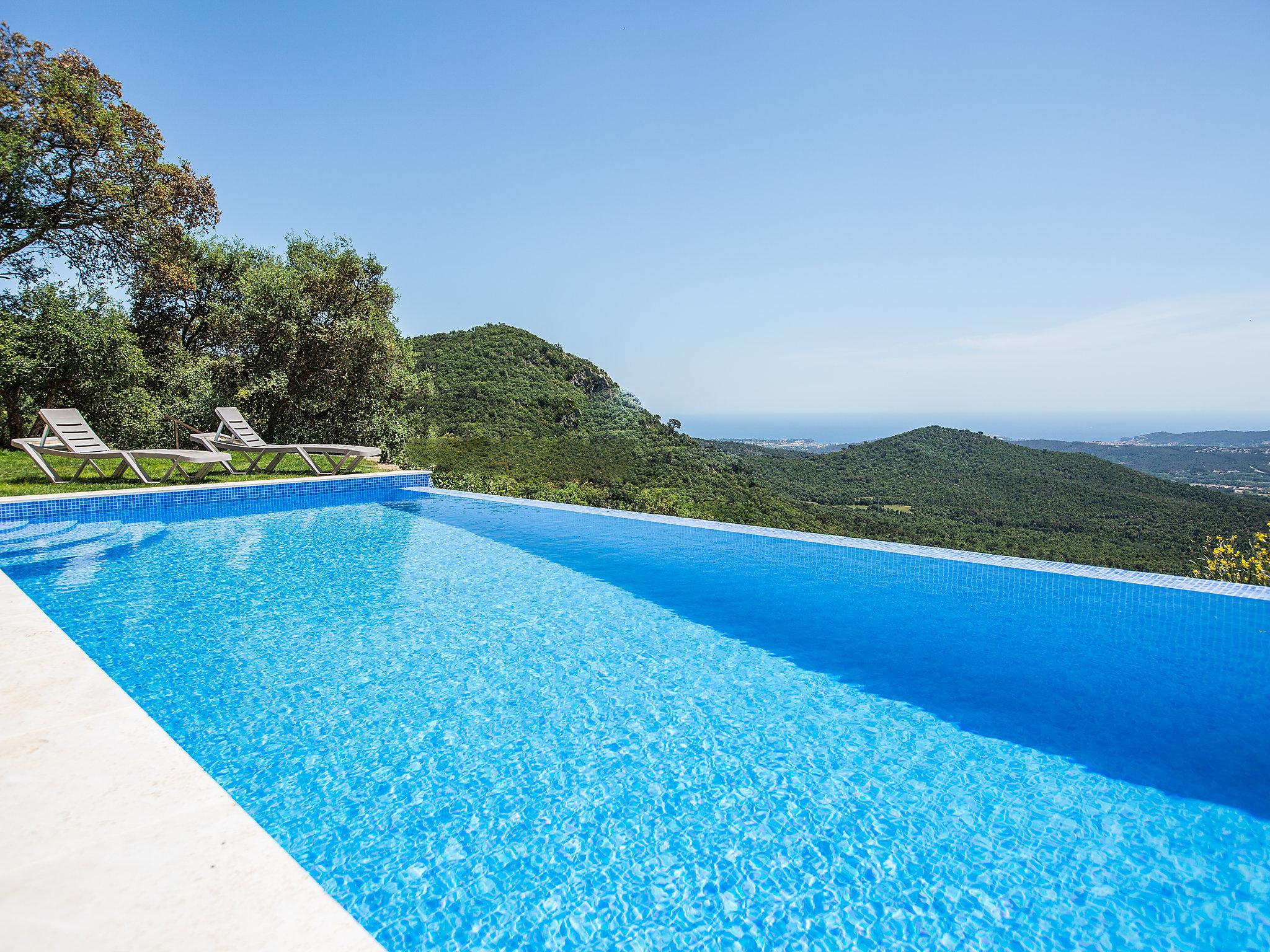 Foto 2 - Casa con 4 camere da letto a Santa Cristina d'Aro con piscina privata e vista mare