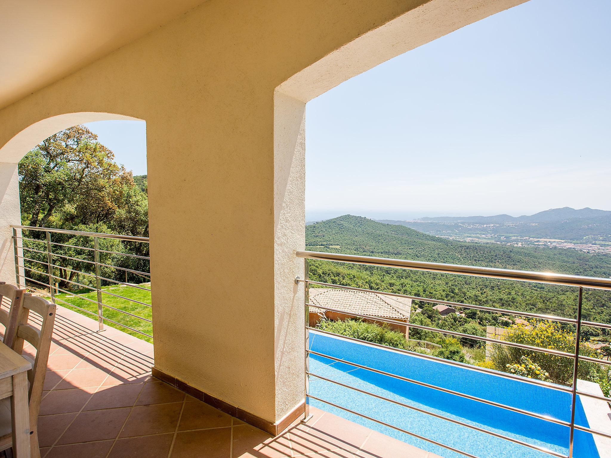 Foto 5 - Casa con 4 camere da letto a Santa Cristina d'Aro con piscina privata e vista mare