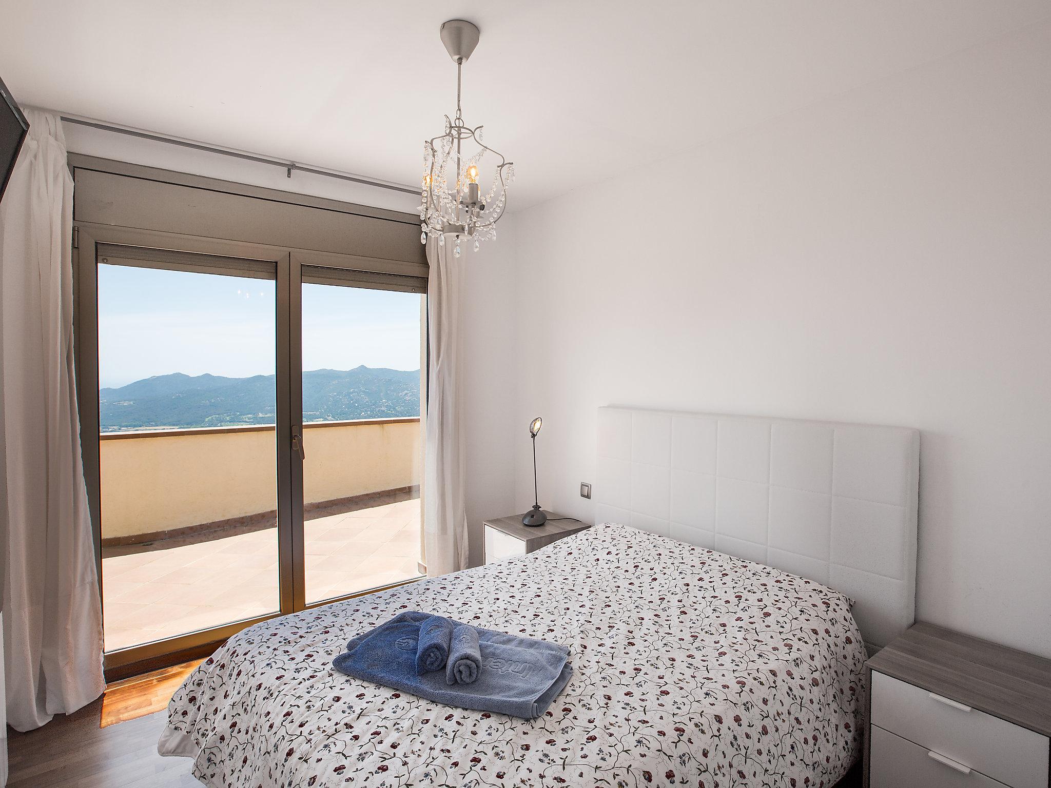 Foto 9 - Casa de 4 habitaciones en Santa Cristina d'Aro con piscina privada y vistas al mar