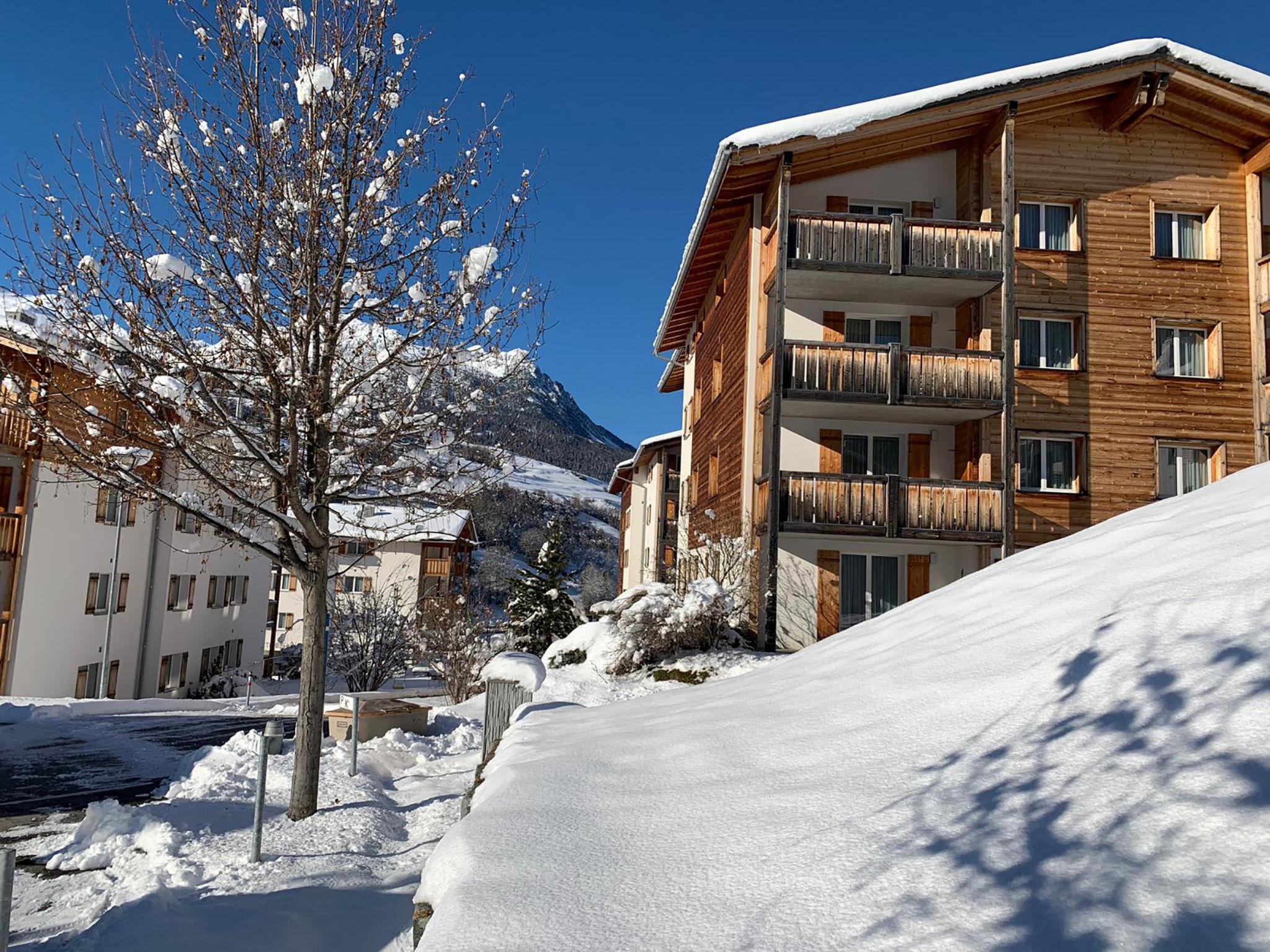 Foto 42 - Apartamento de 3 habitaciones en Surses con terraza y vistas a la montaña