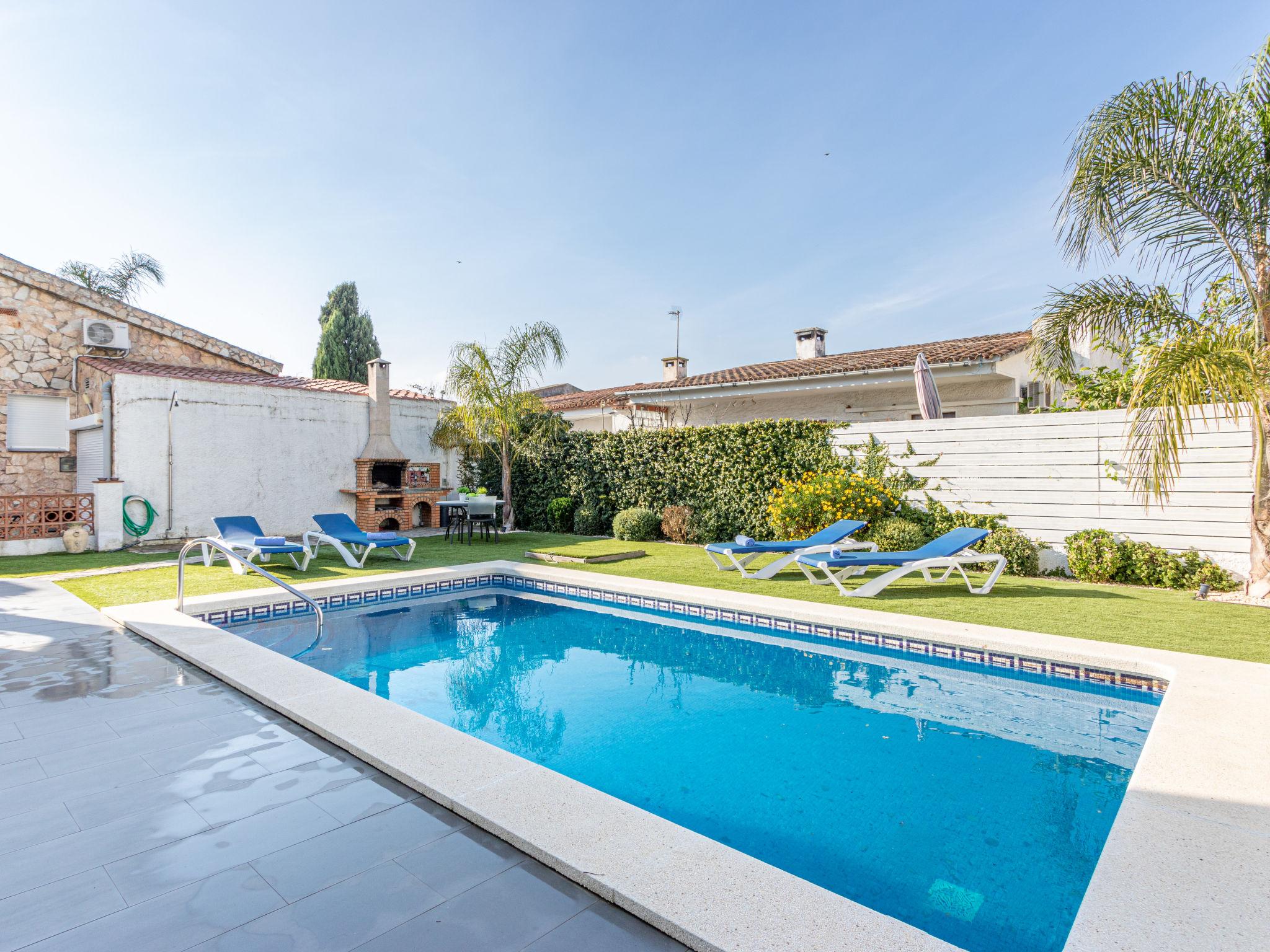 Photo 26 - Maison de 2 chambres à Castelló d'Empúries avec piscine privée et jardin