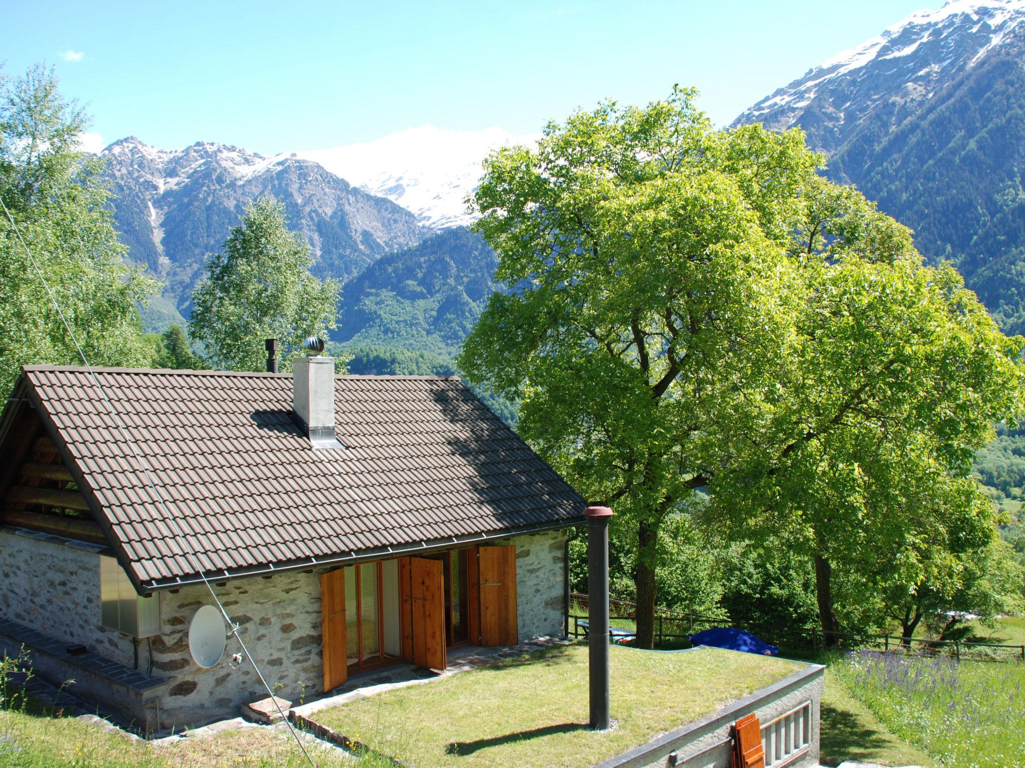Foto 19 - Casa de 3 quartos em Acquarossa com jardim e vista para a montanha