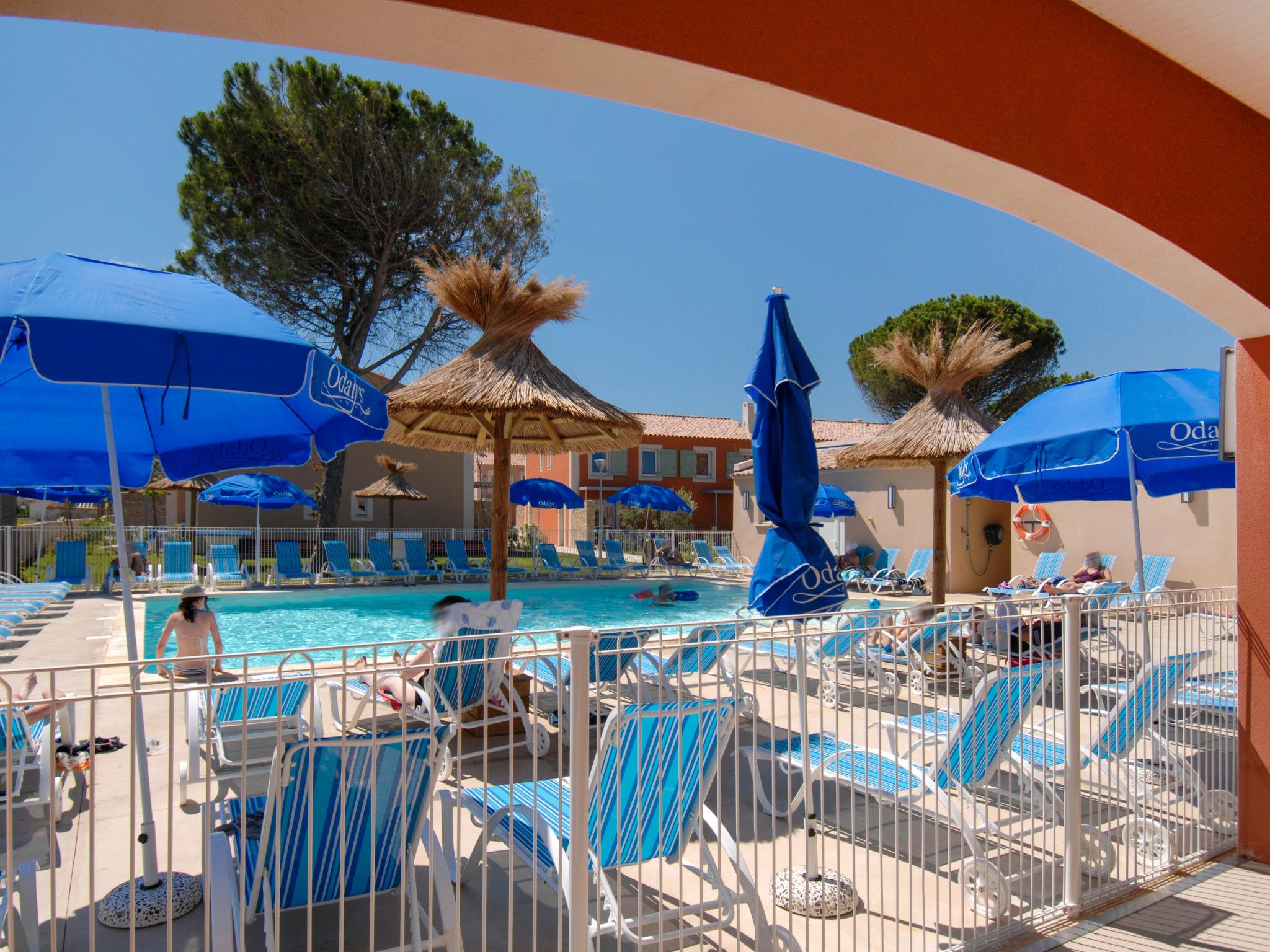 Photo 2 - Maison de 1 chambre à Aigues-Mortes avec piscine et vues à la mer