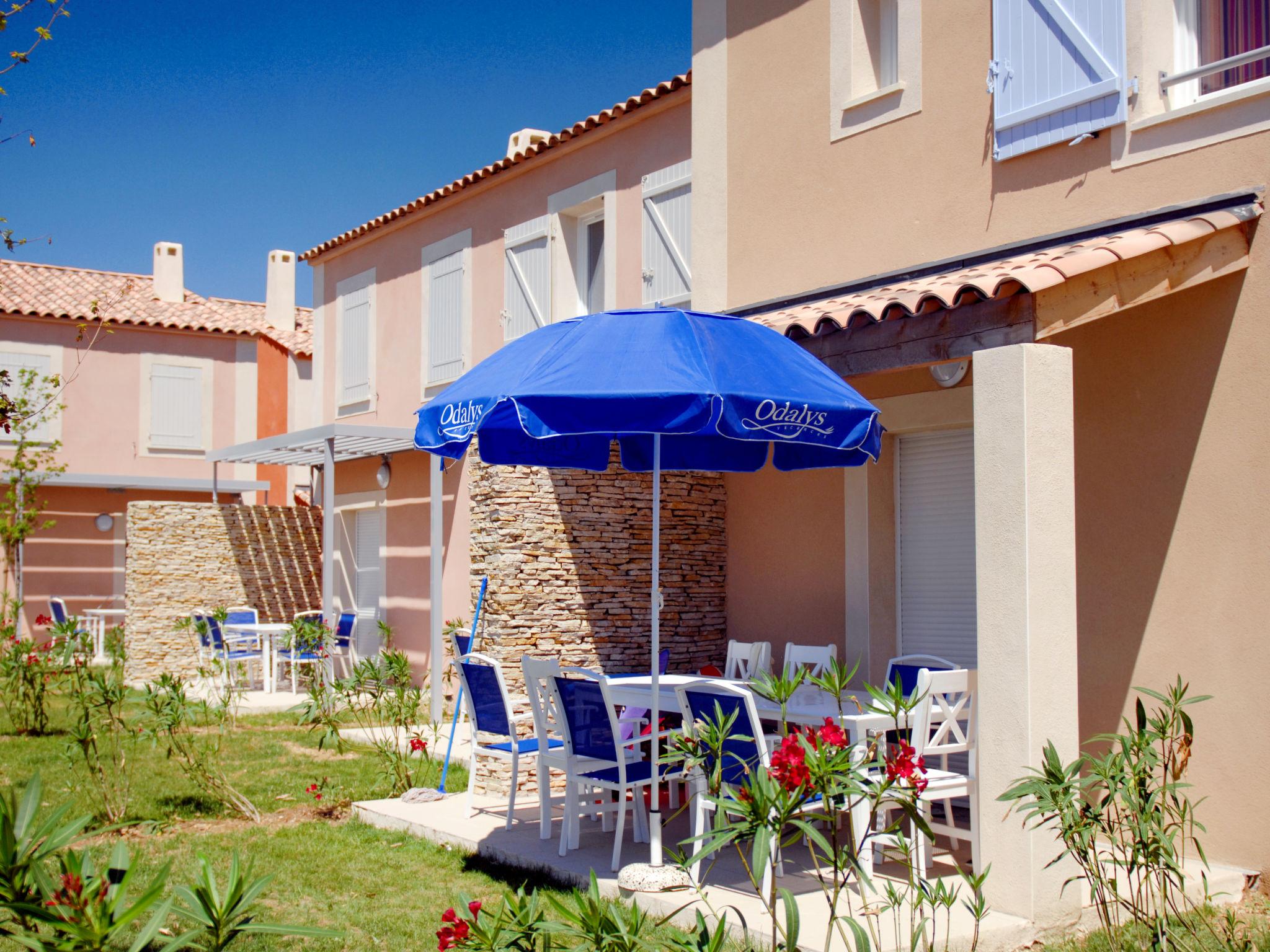 Photo 3 - Maison de 1 chambre à Aigues-Mortes avec piscine et vues à la mer