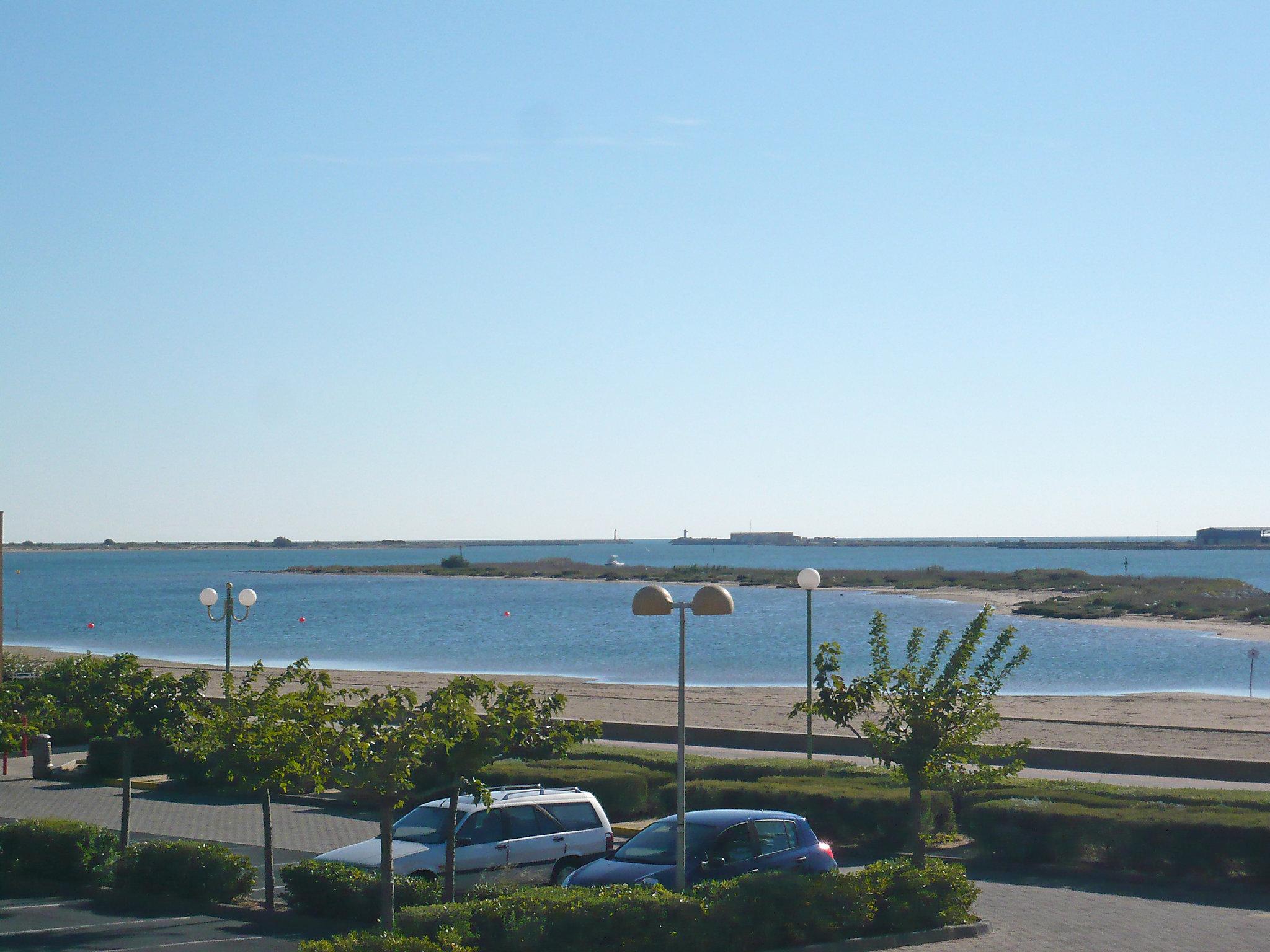 Photo 13 - 2 bedroom Apartment in Gruissan with sea view