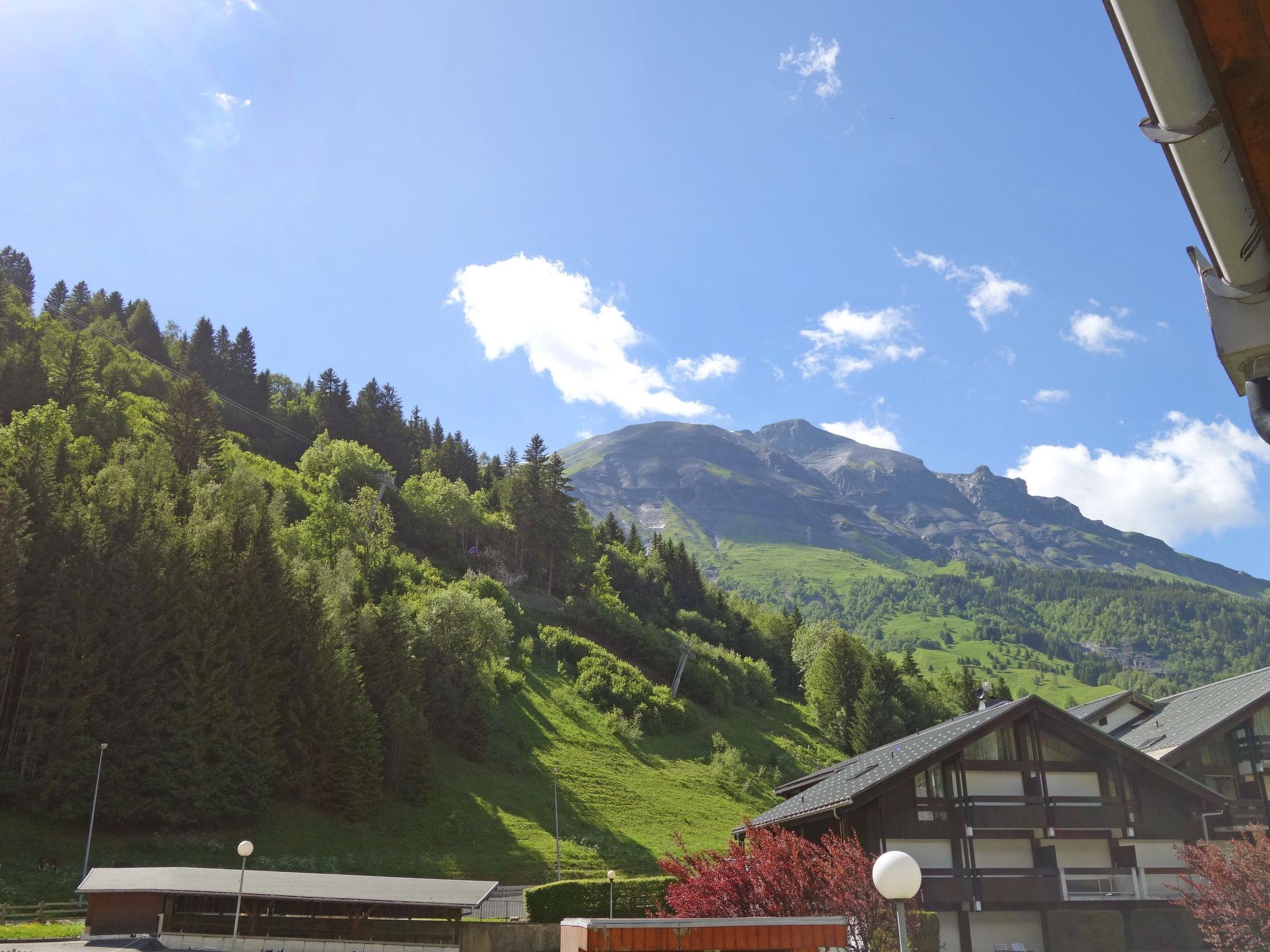 Foto 1 - Apartamento em Les Contamines-Montjoie com vista para a montanha