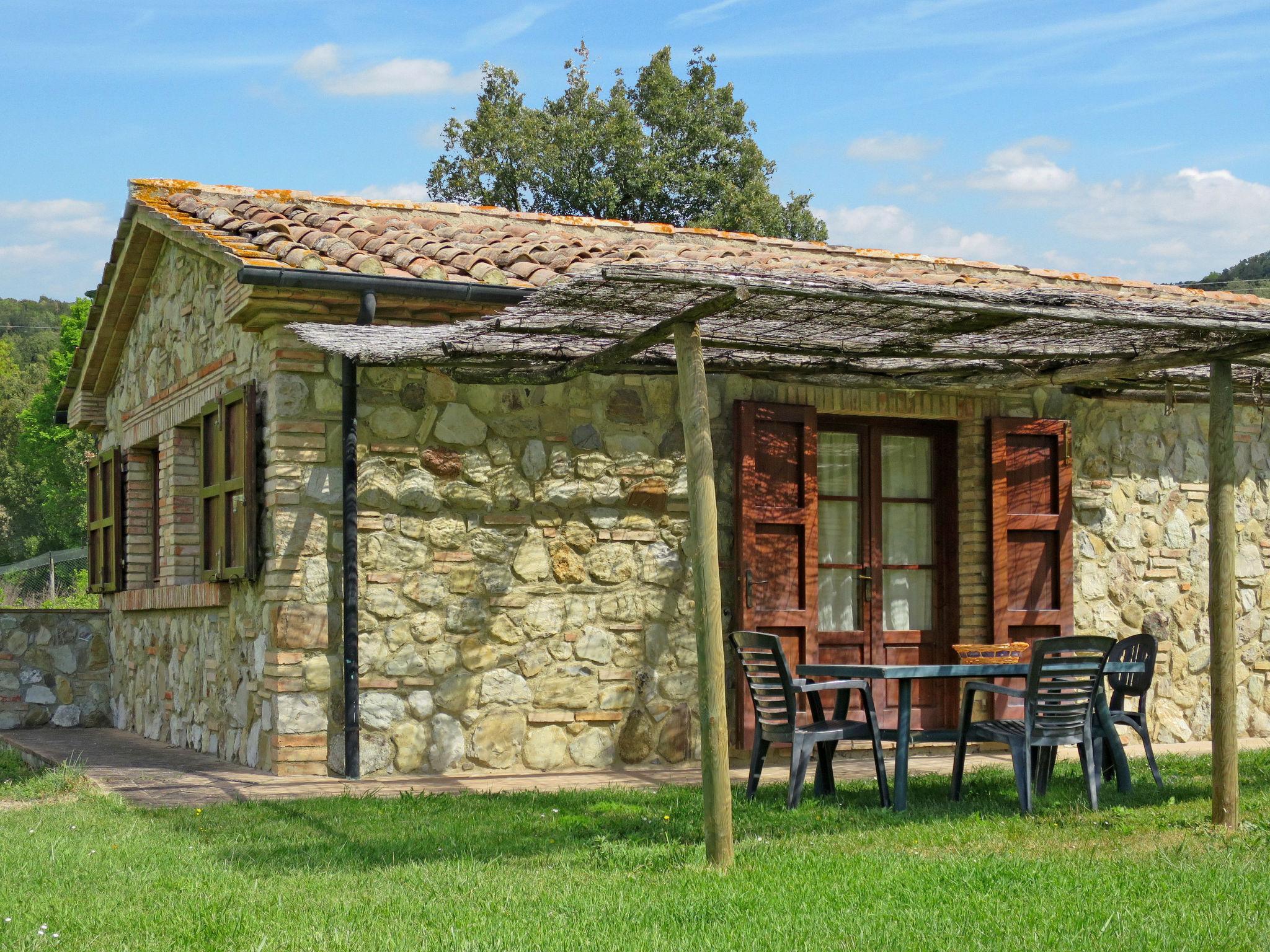 Foto 1 - Casa de 1 quarto em Monteverdi Marittimo com piscina e jardim