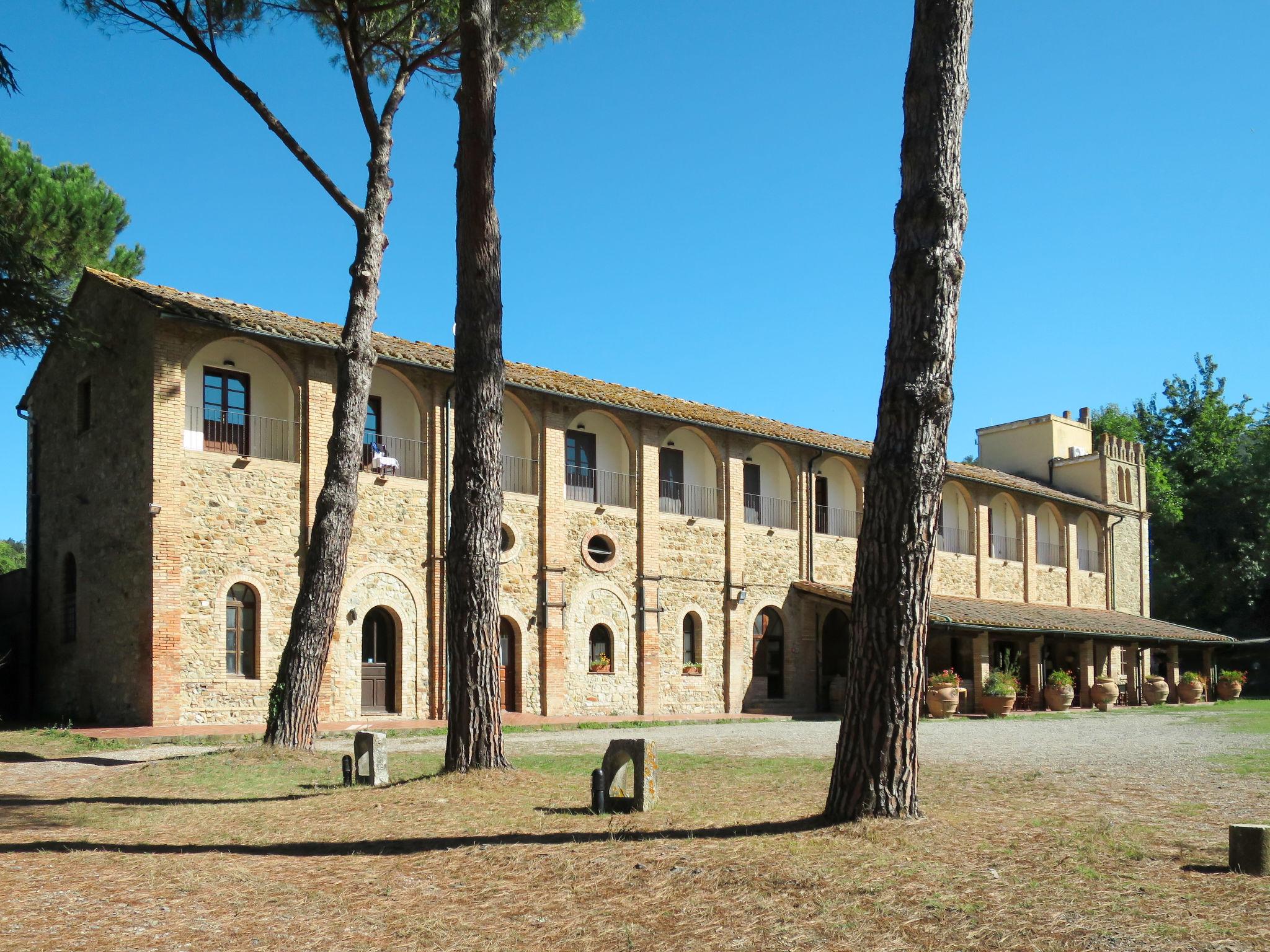 Photo 32 - Maison de 2 chambres à Monteverdi Marittimo avec piscine et jardin