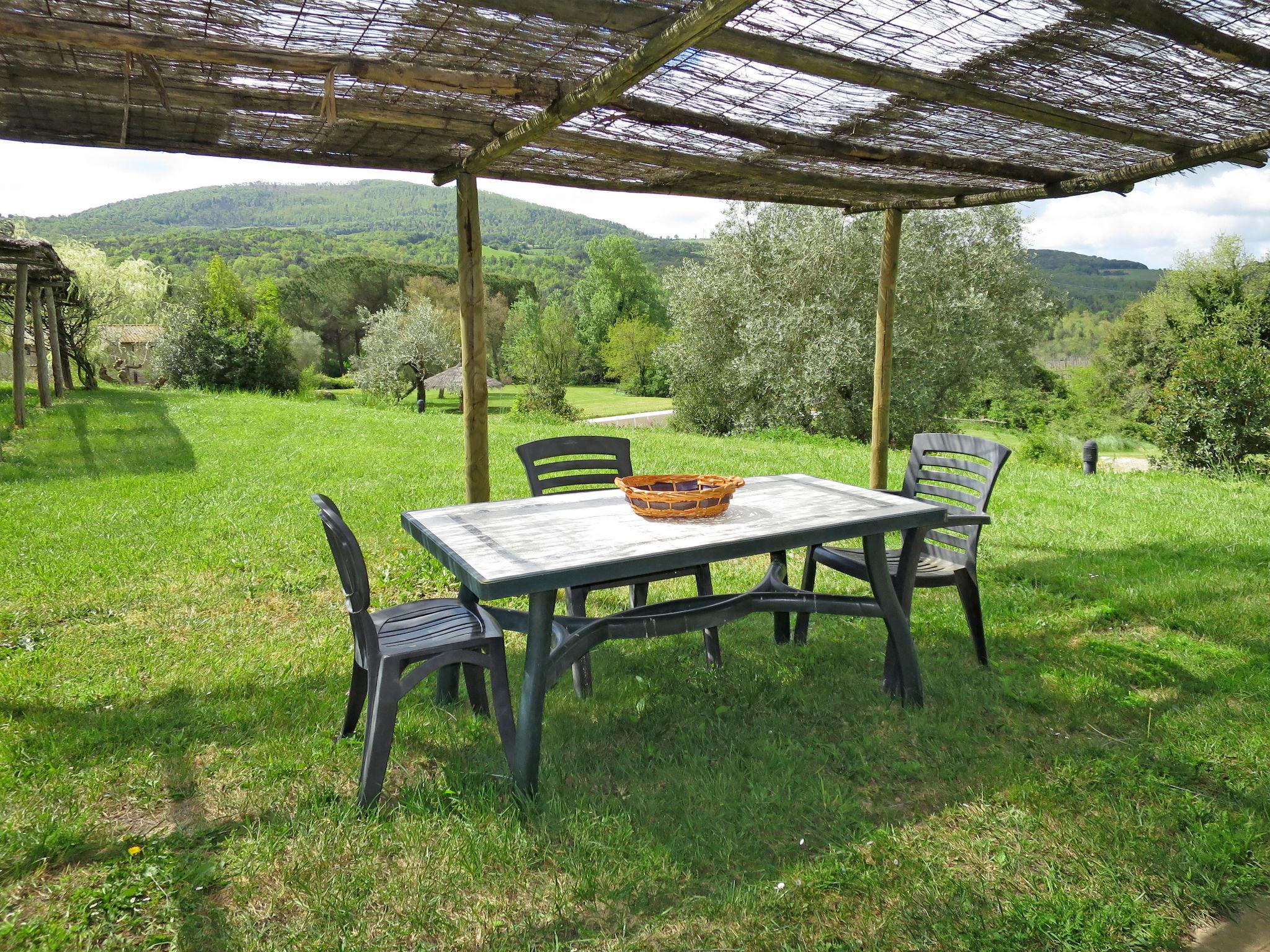 Photo 3 - Maison de 1 chambre à Monteverdi Marittimo avec piscine et jardin