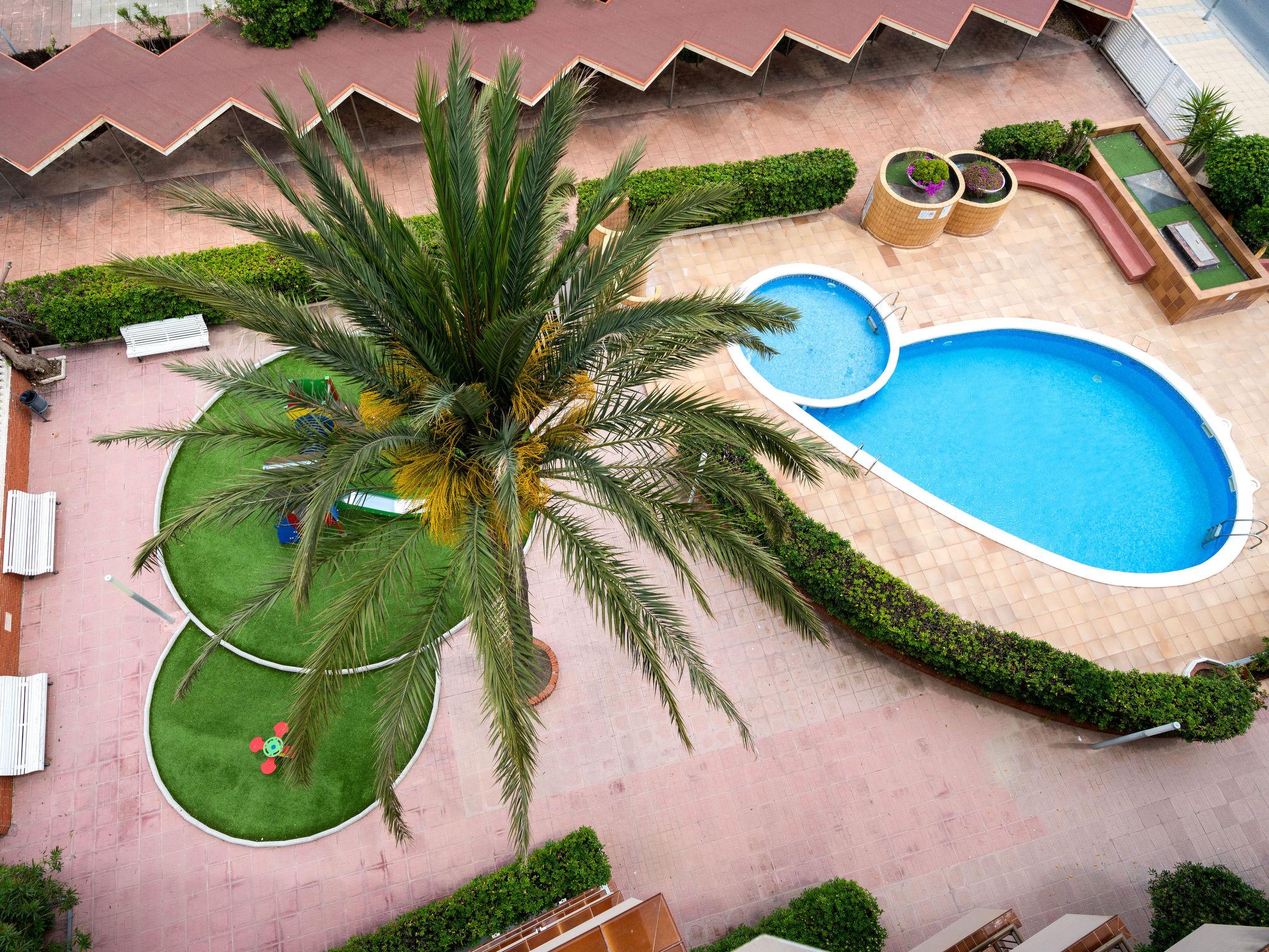 Photo 16 - Appartement de 3 chambres à Cunit avec piscine et vues à la mer