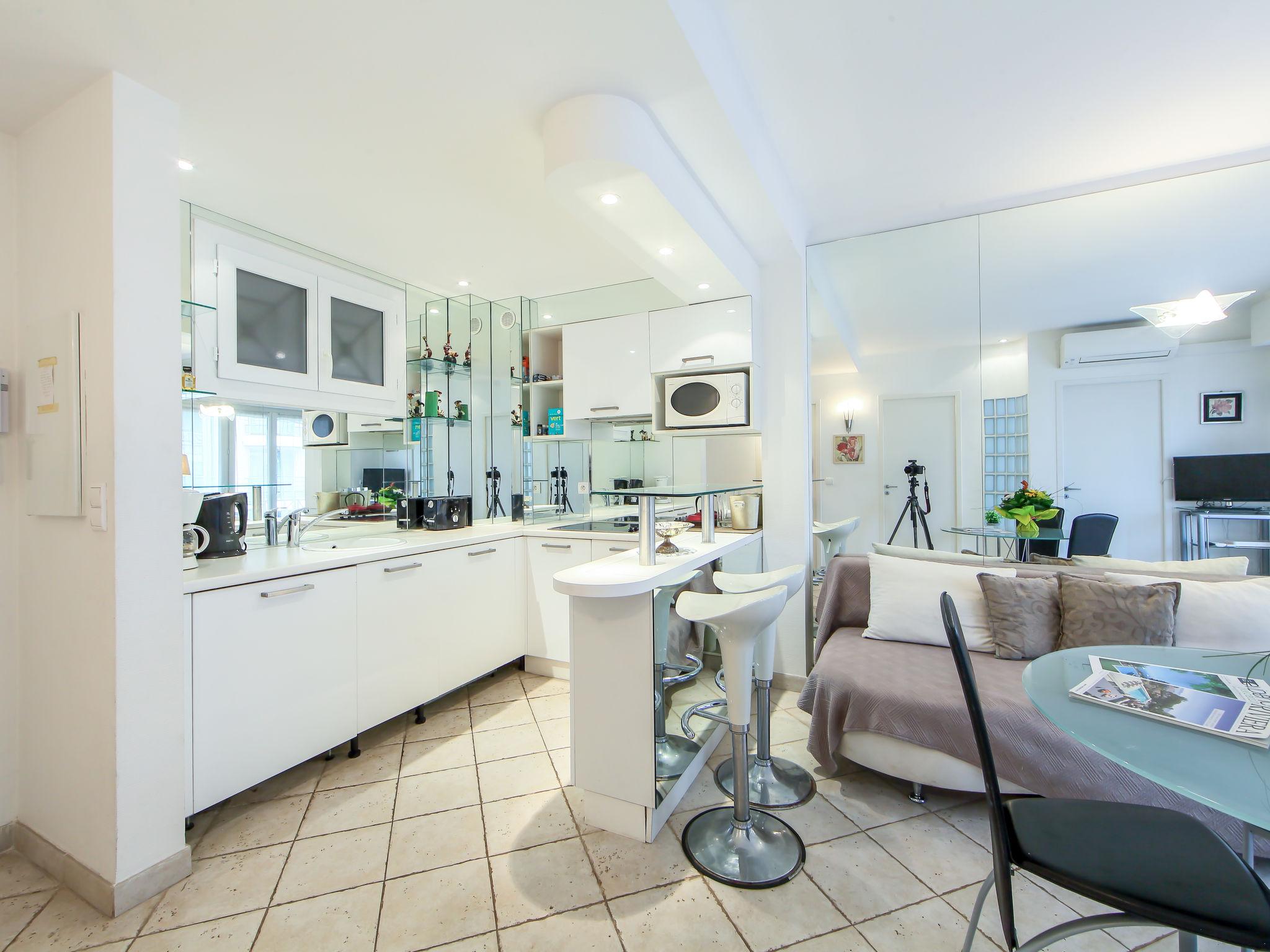 Foto 6 - Apartment mit 2 Schlafzimmern in Cannes mit blick aufs meer