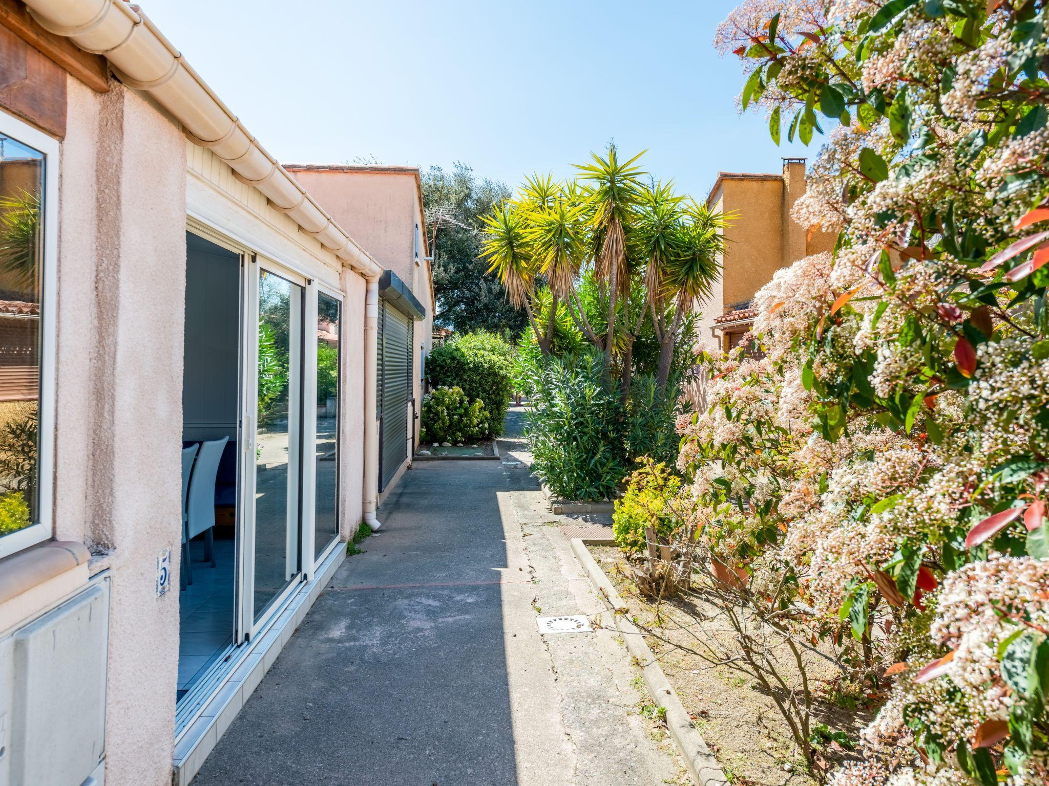 Photo 13 - 2 bedroom House in Saint-Cyprien with garden