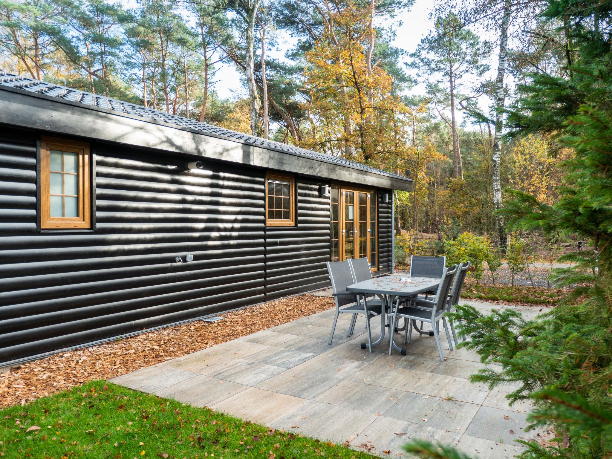 Foto 16 - Casa de 2 quartos em Otterlo com piscina e terraço