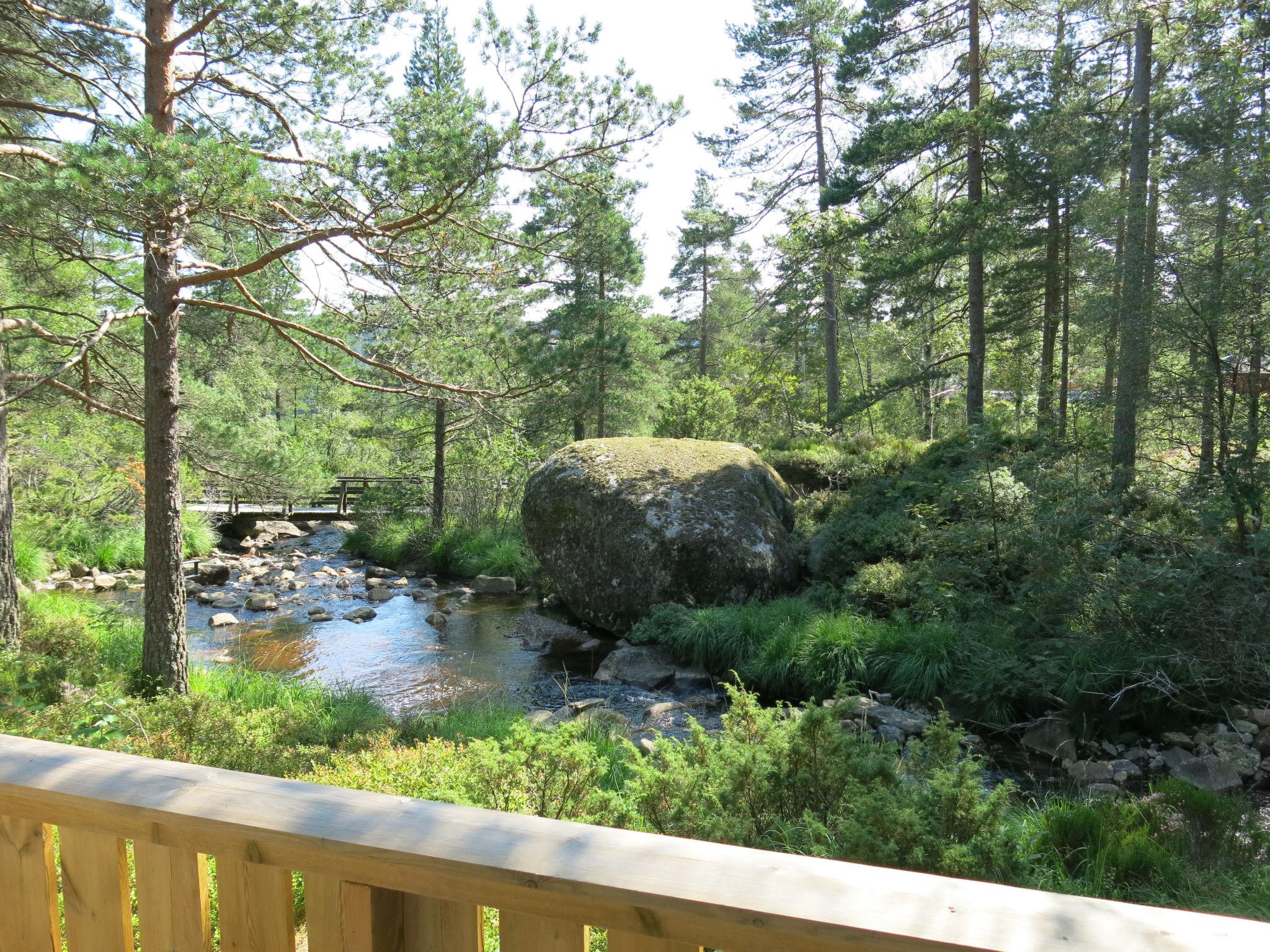 Foto 2 - Casa de 2 quartos em Fossdal com jardim e terraço