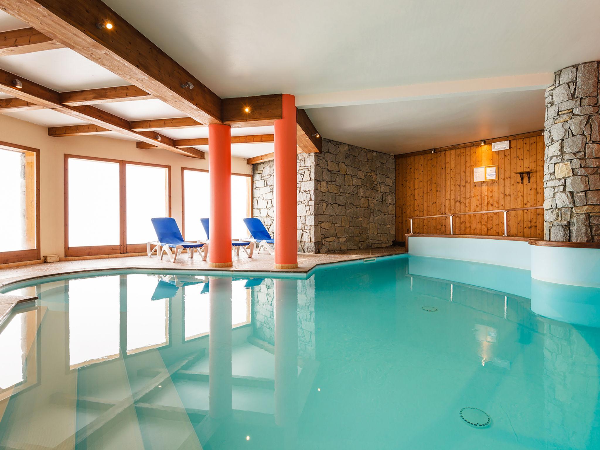 Photo 2 - 3 bedroom Apartment in Peisey-Nancroix with swimming pool and mountain view