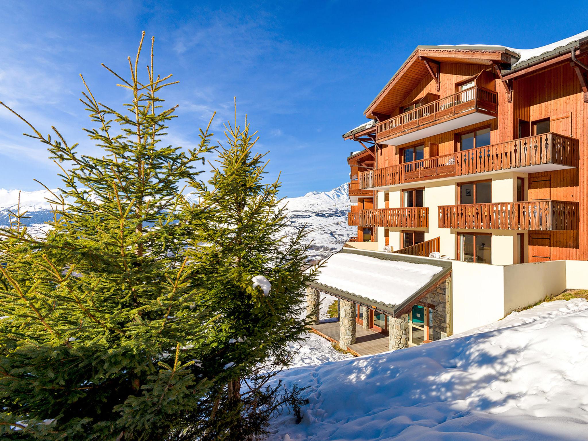 Foto 1 - Apartamento de 3 quartos em Peisey-Nancroix com piscina e terraço