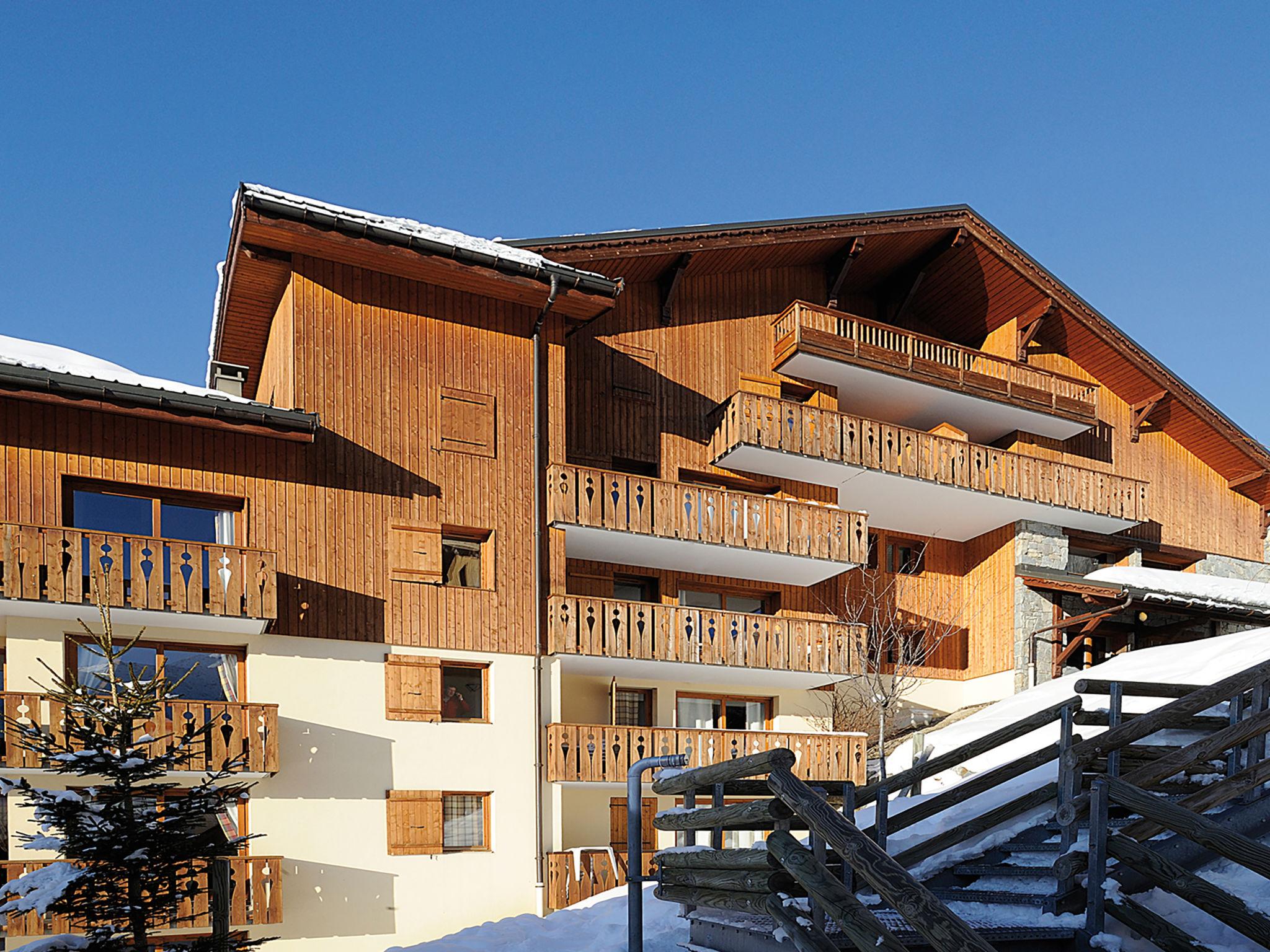 Foto 14 - Apartamento de 3 habitaciones en Peisey-Nancroix con piscina y vistas a la montaña