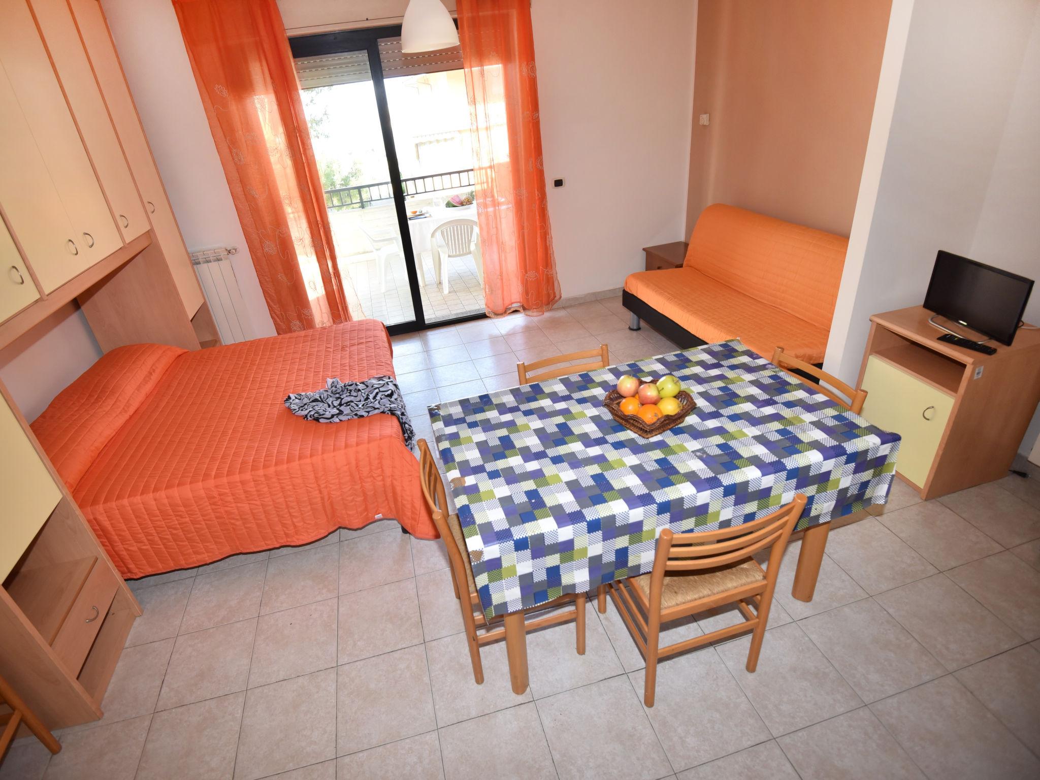 Photo 4 - Apartment in Silvi with terrace and sea view