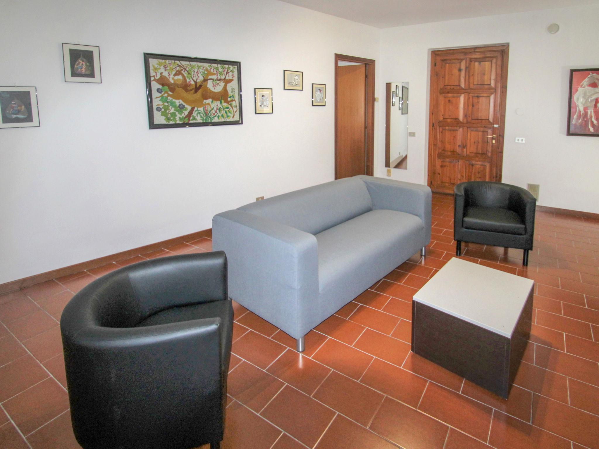 Photo 6 - 2 bedroom House in Castelveccana with garden