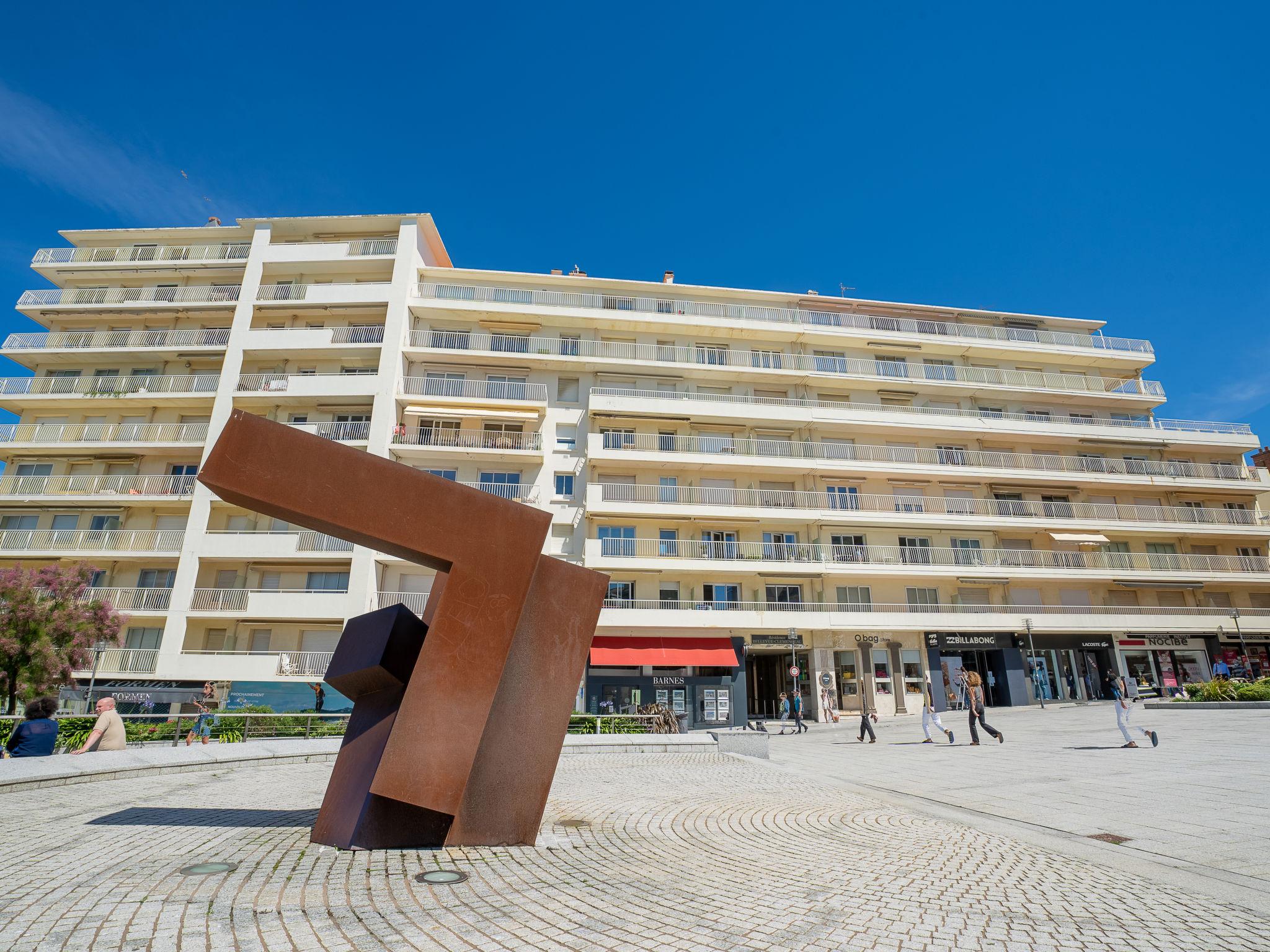 Photo 19 - Appartement de 3 chambres à Biarritz avec vues à la mer