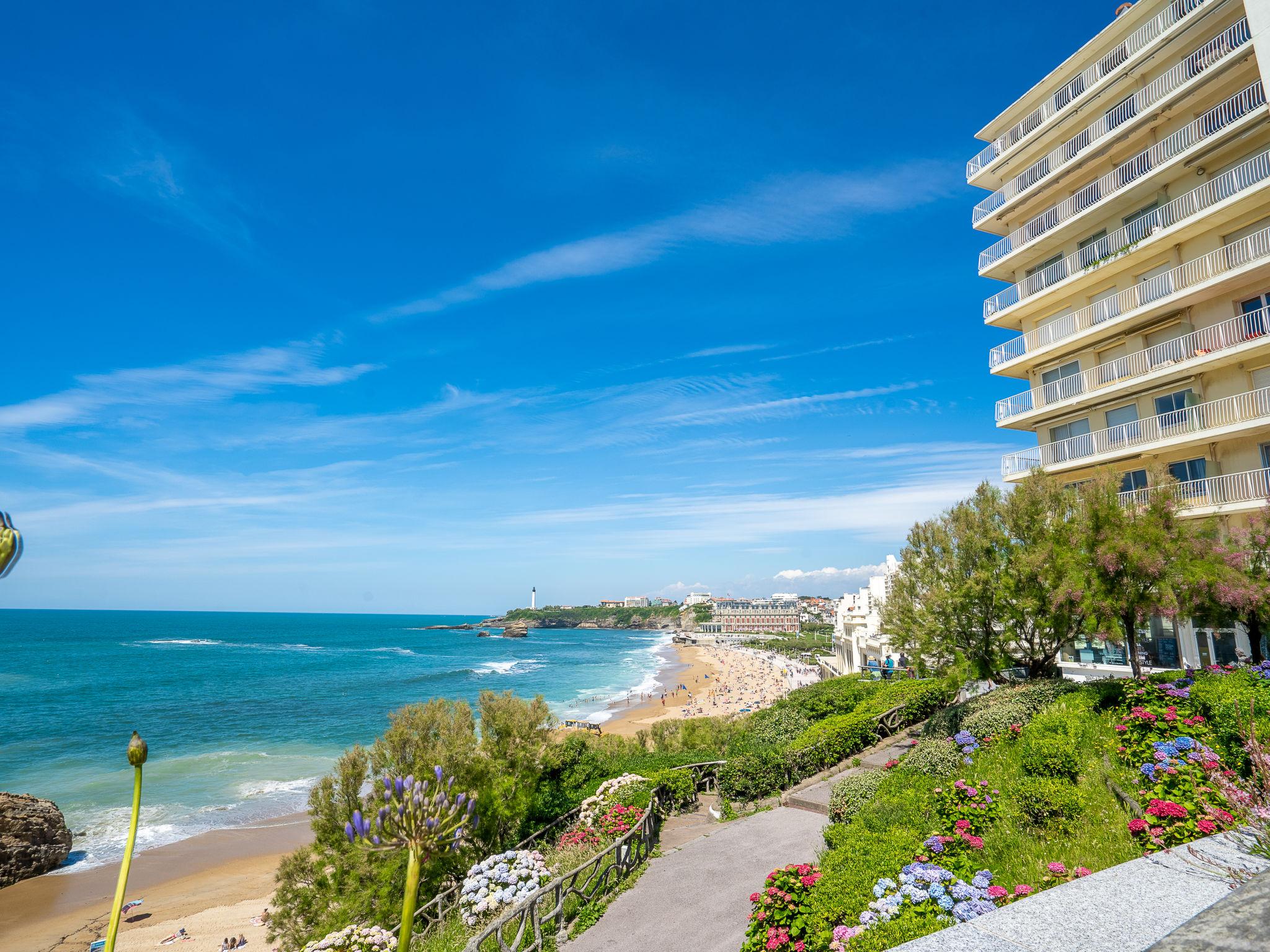 Foto 2 - Appartamento con 3 camere da letto a Biarritz con vista mare