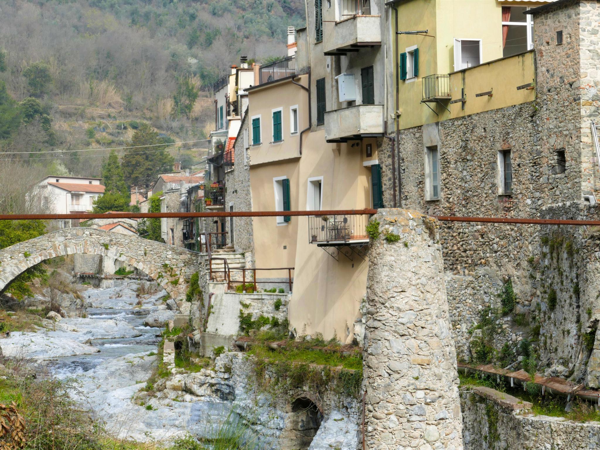 Foto 29 - Appartamento con 2 camere da letto a Erli con terrazza e vista mare