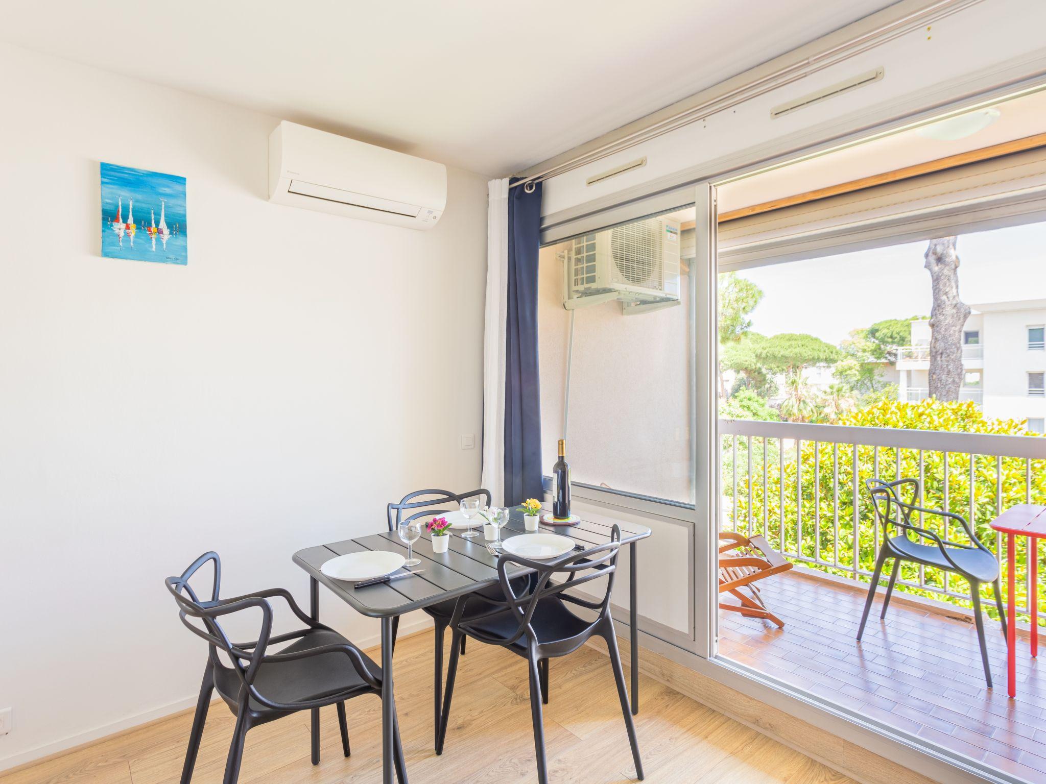 Photo 7 - Appartement de 1 chambre à Hyères avec piscine et terrasse