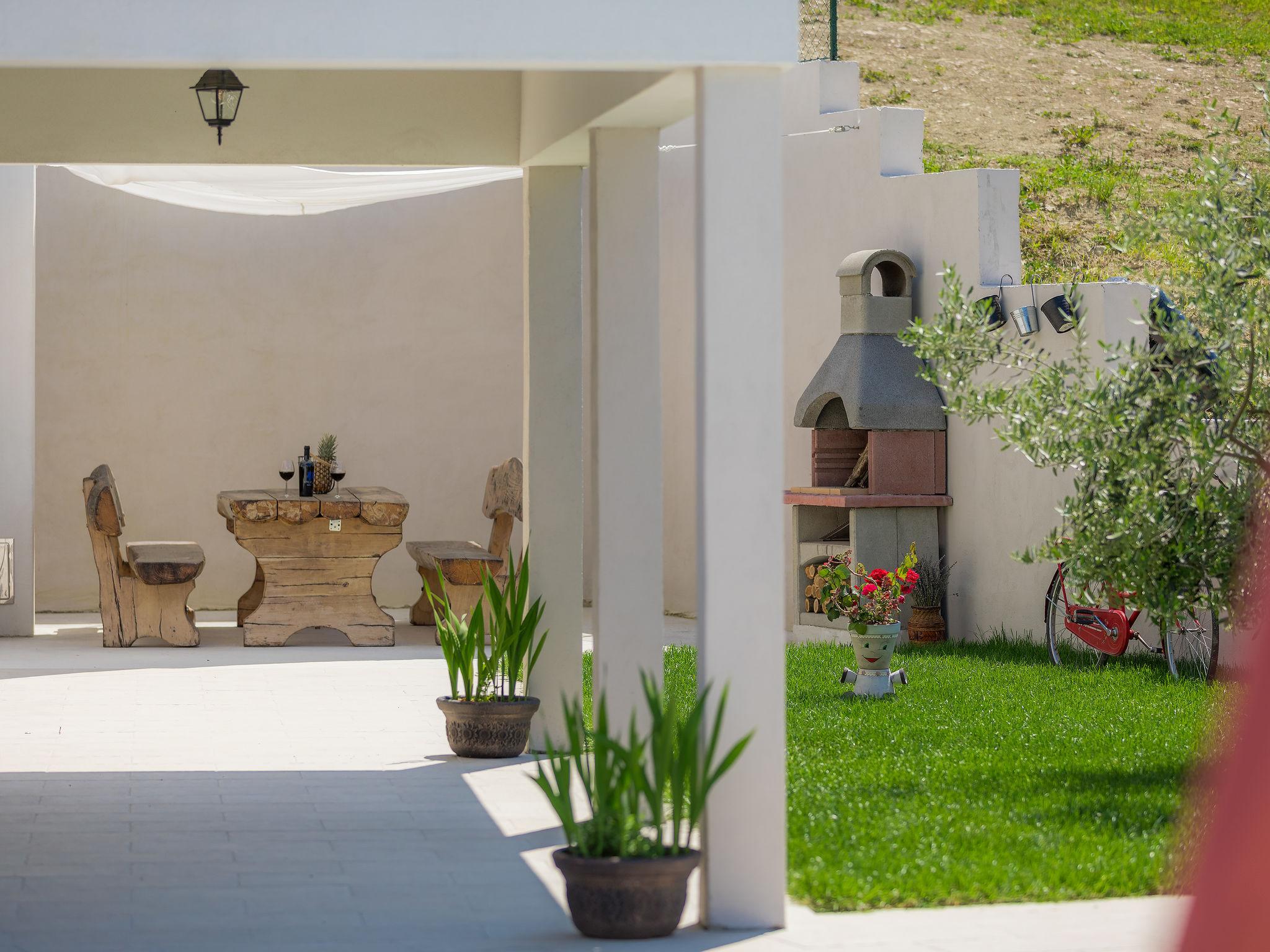 Foto 8 - Casa de 3 habitaciones en Motovun con piscina privada y jardín