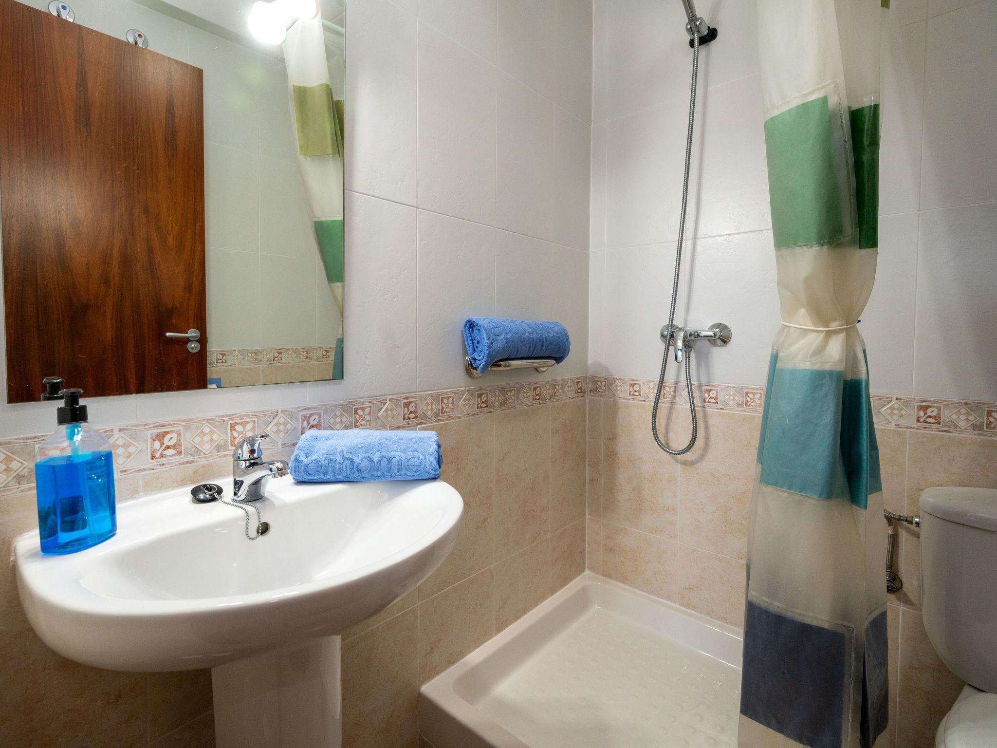 Photo 13 - 3 bedroom Apartment in Malgrat de Mar with swimming pool and sea view