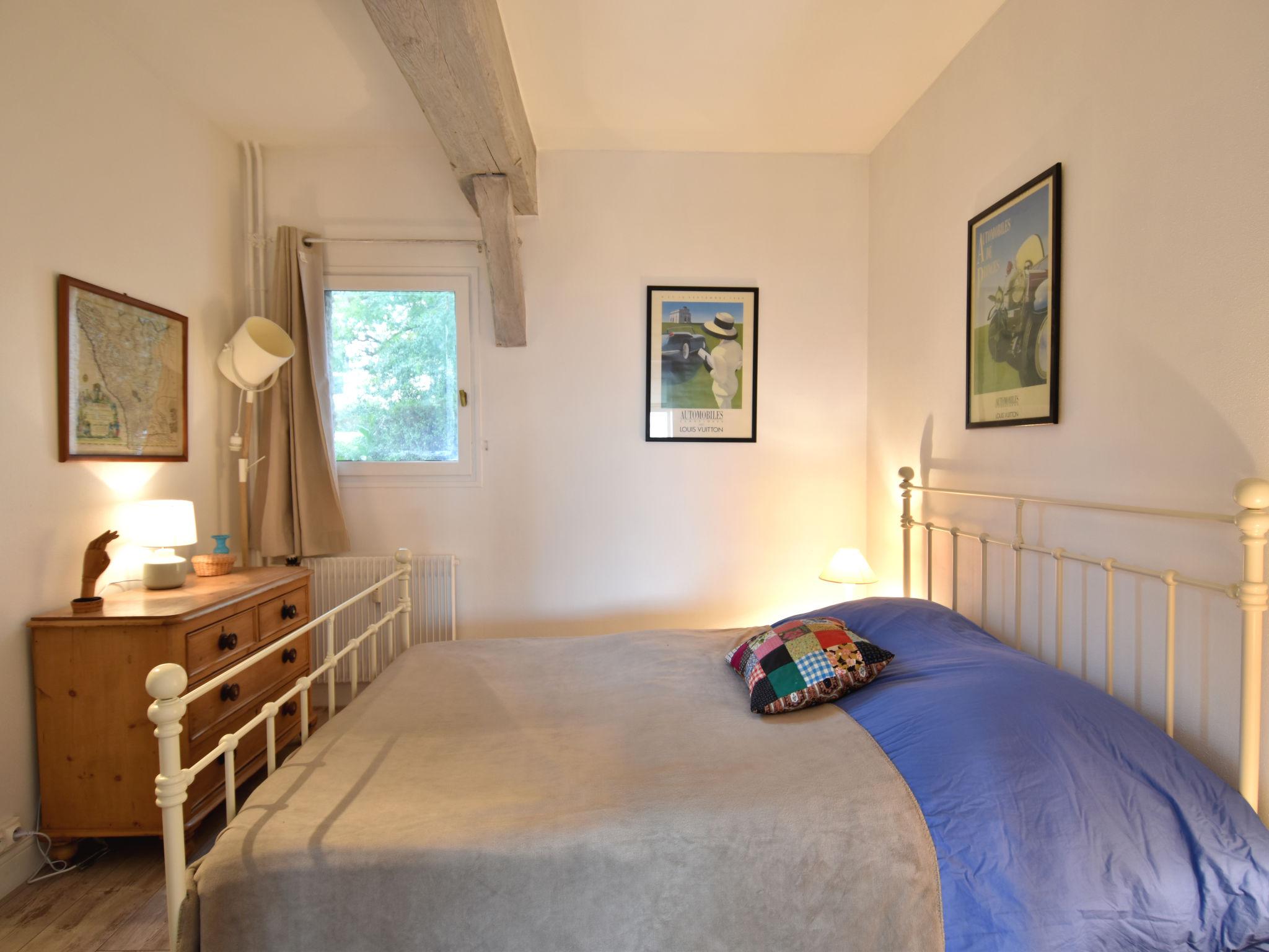 Foto 3 - Appartamento con 1 camera da letto a Tourgéville con giardino e vista mare