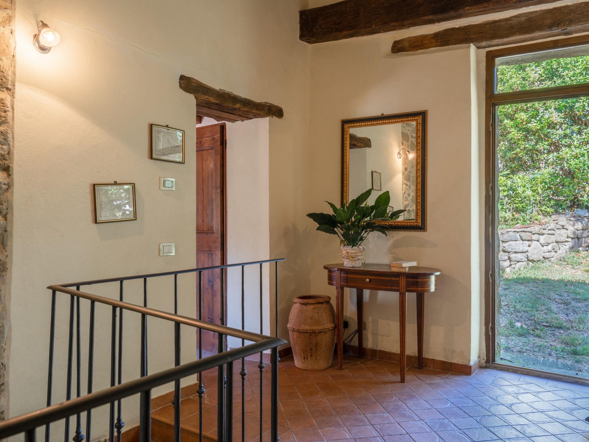 Photo 21 - 6 bedroom House in Cortona with private pool and garden