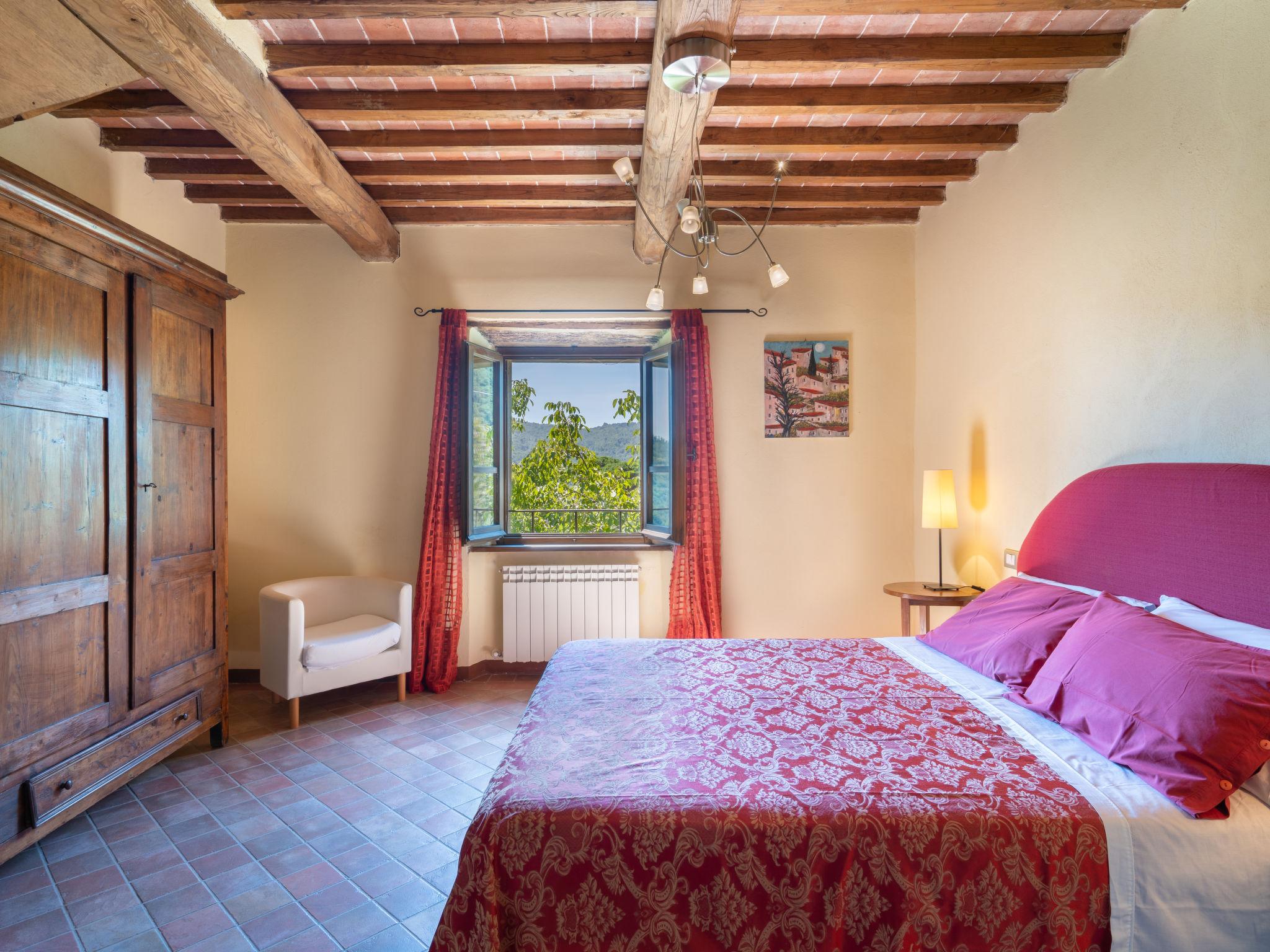 Photo 13 - 6 bedroom House in Cortona with private pool and garden