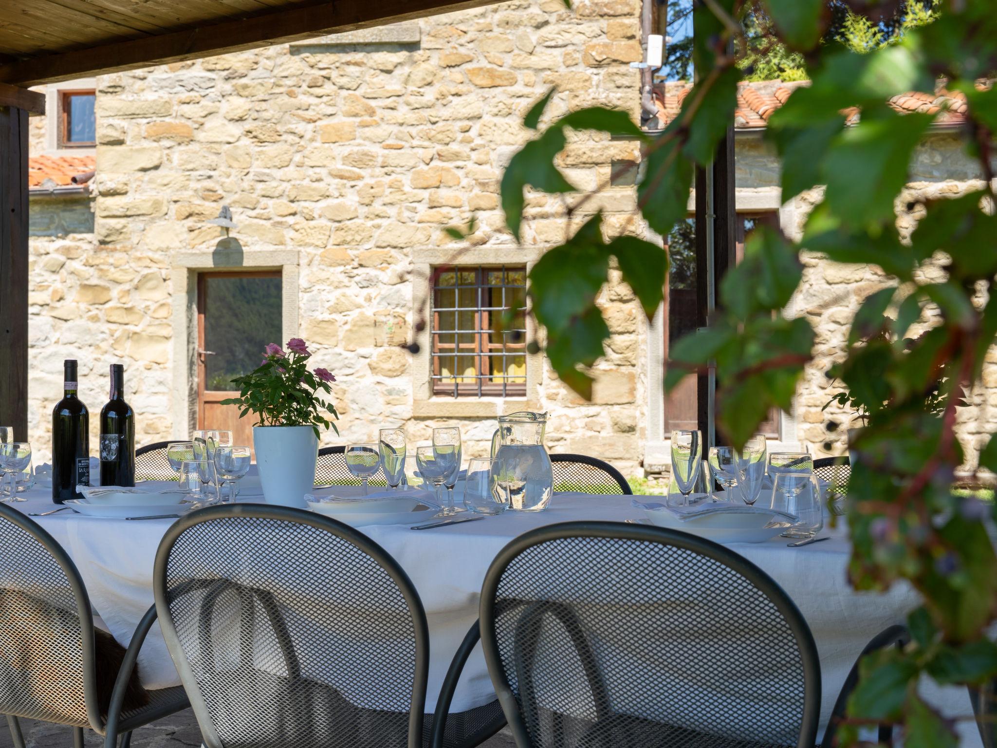 Photo 28 - Maison de 6 chambres à Cortona avec piscine privée et jardin