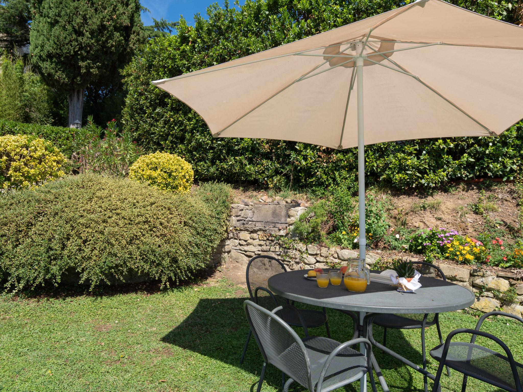 Photo 35 - Maison de 6 chambres à Cortona avec piscine privée et jardin