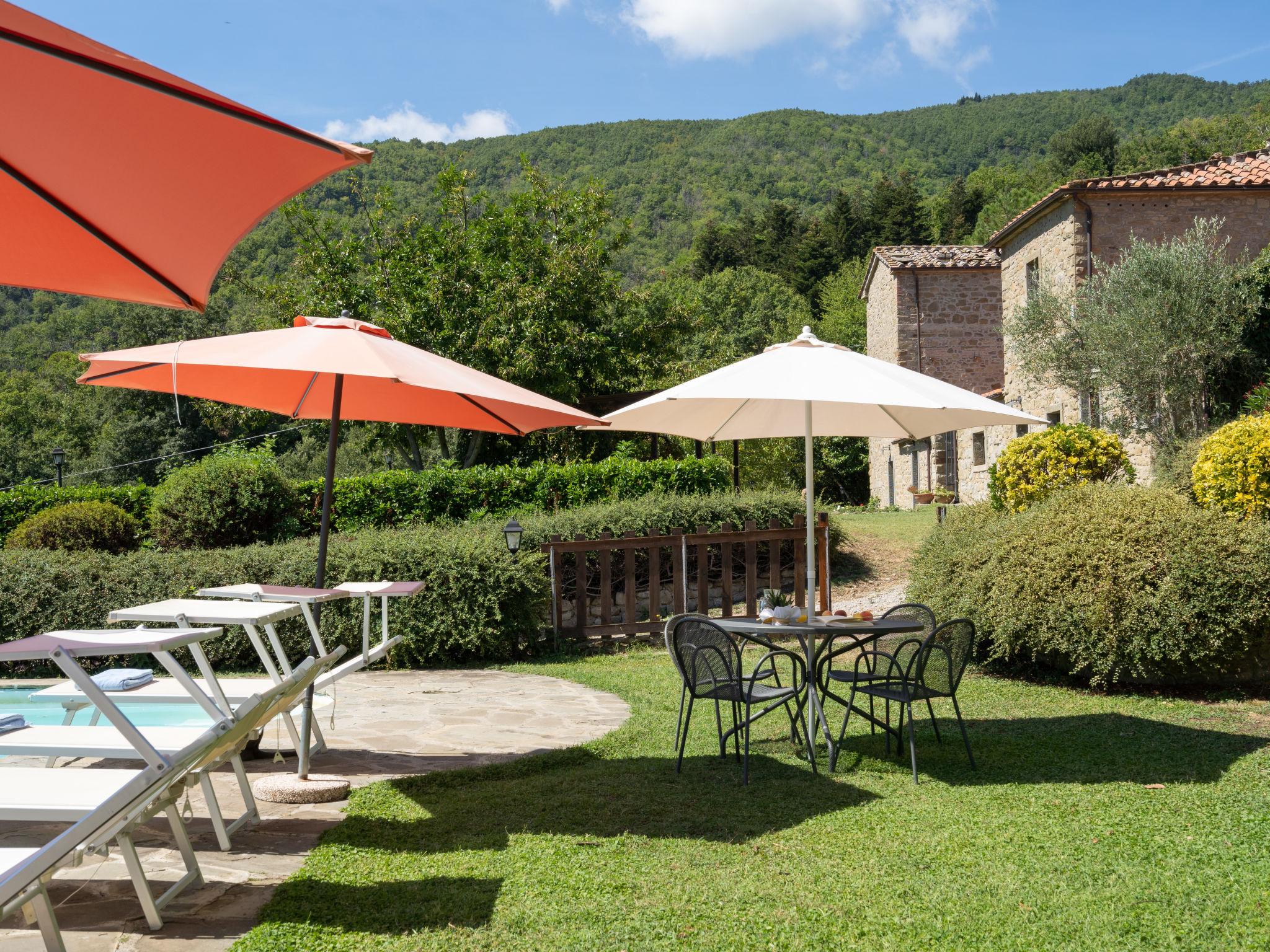 Photo 33 - Maison de 6 chambres à Cortona avec piscine privée et jardin