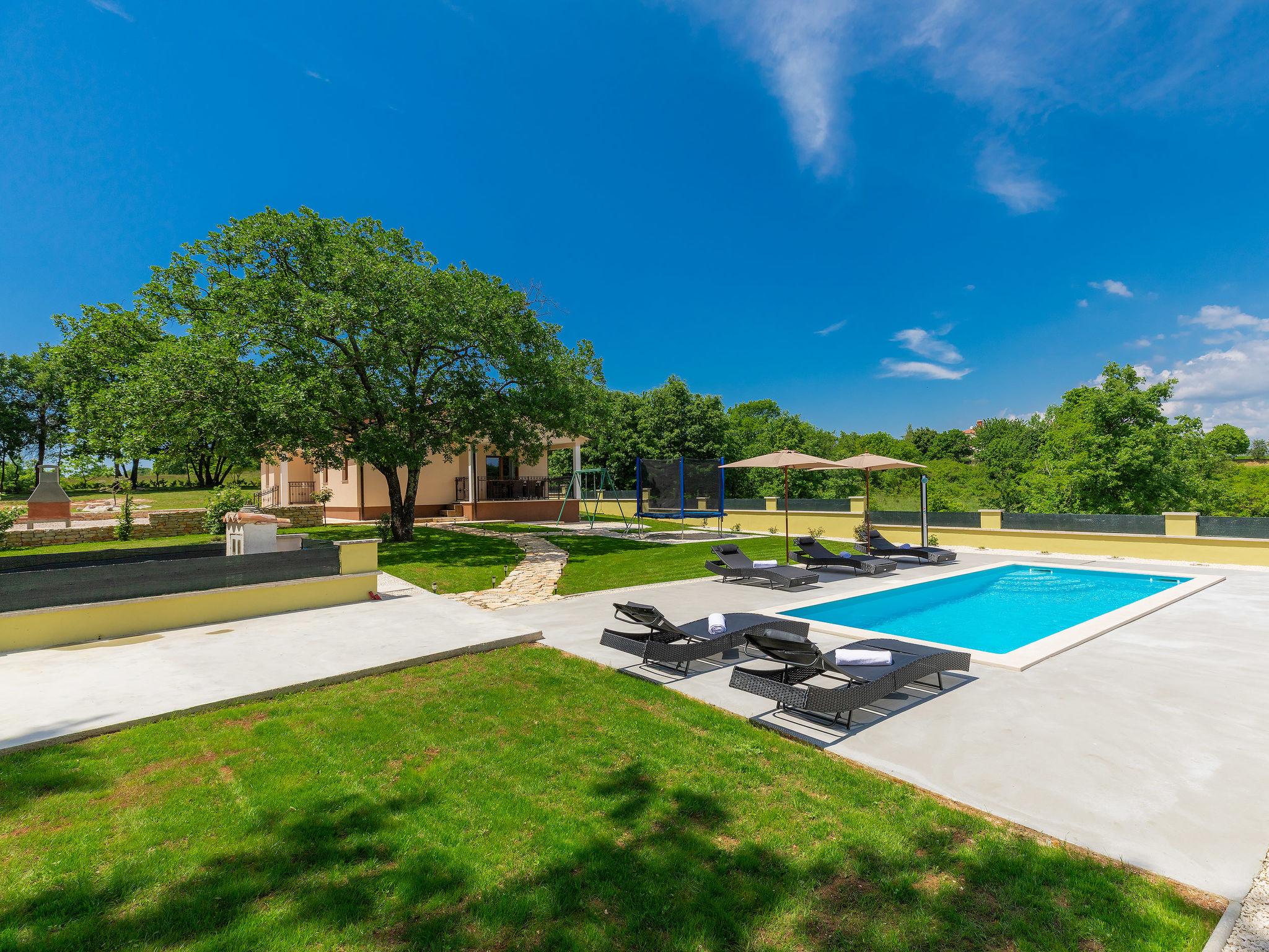 Foto 6 - Casa de 3 quartos em Žminj com piscina privada e vistas do mar