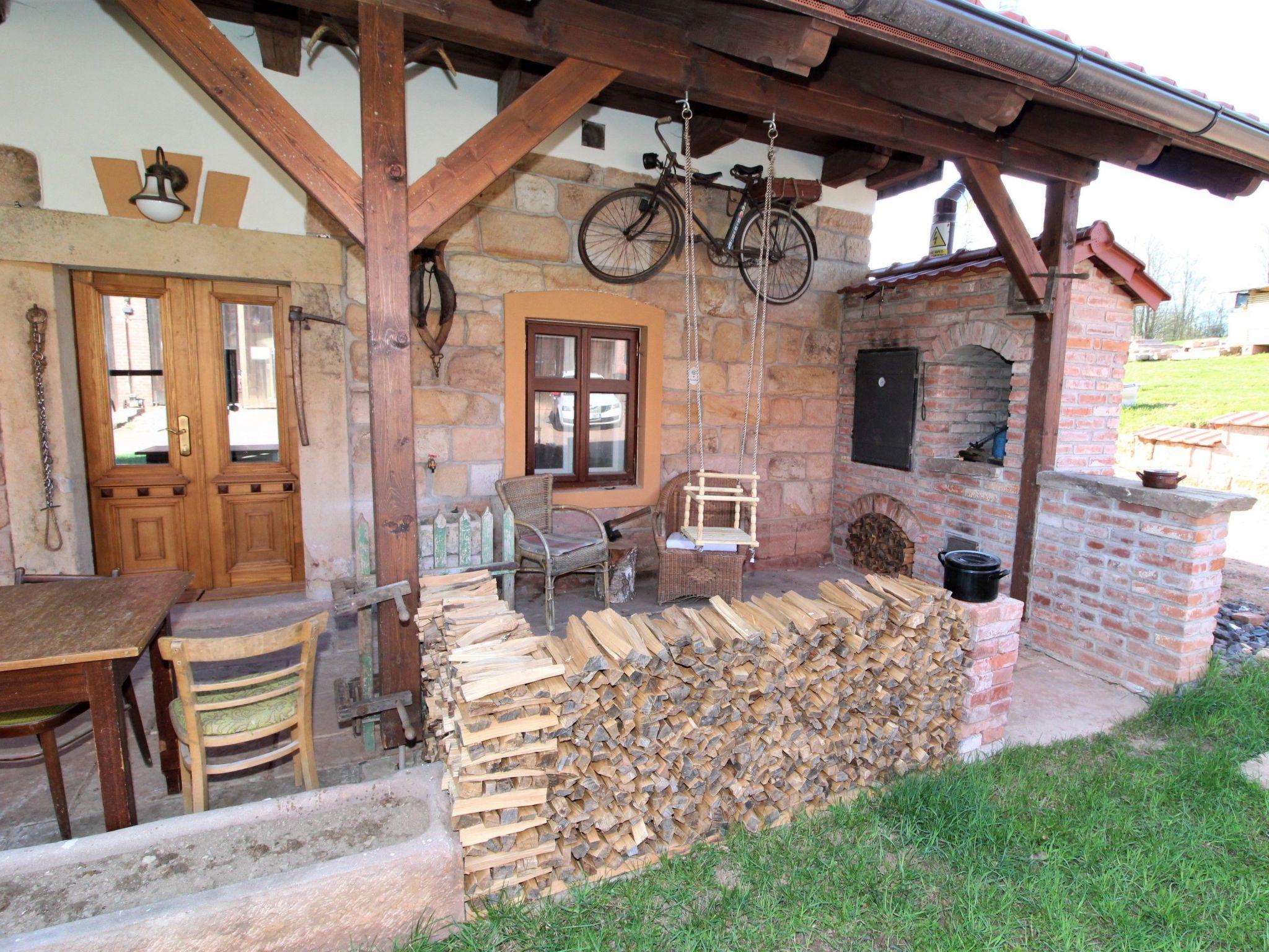 Photo 12 - Maison de 4 chambres à Dolní Olešnice avec piscine privée et jardin